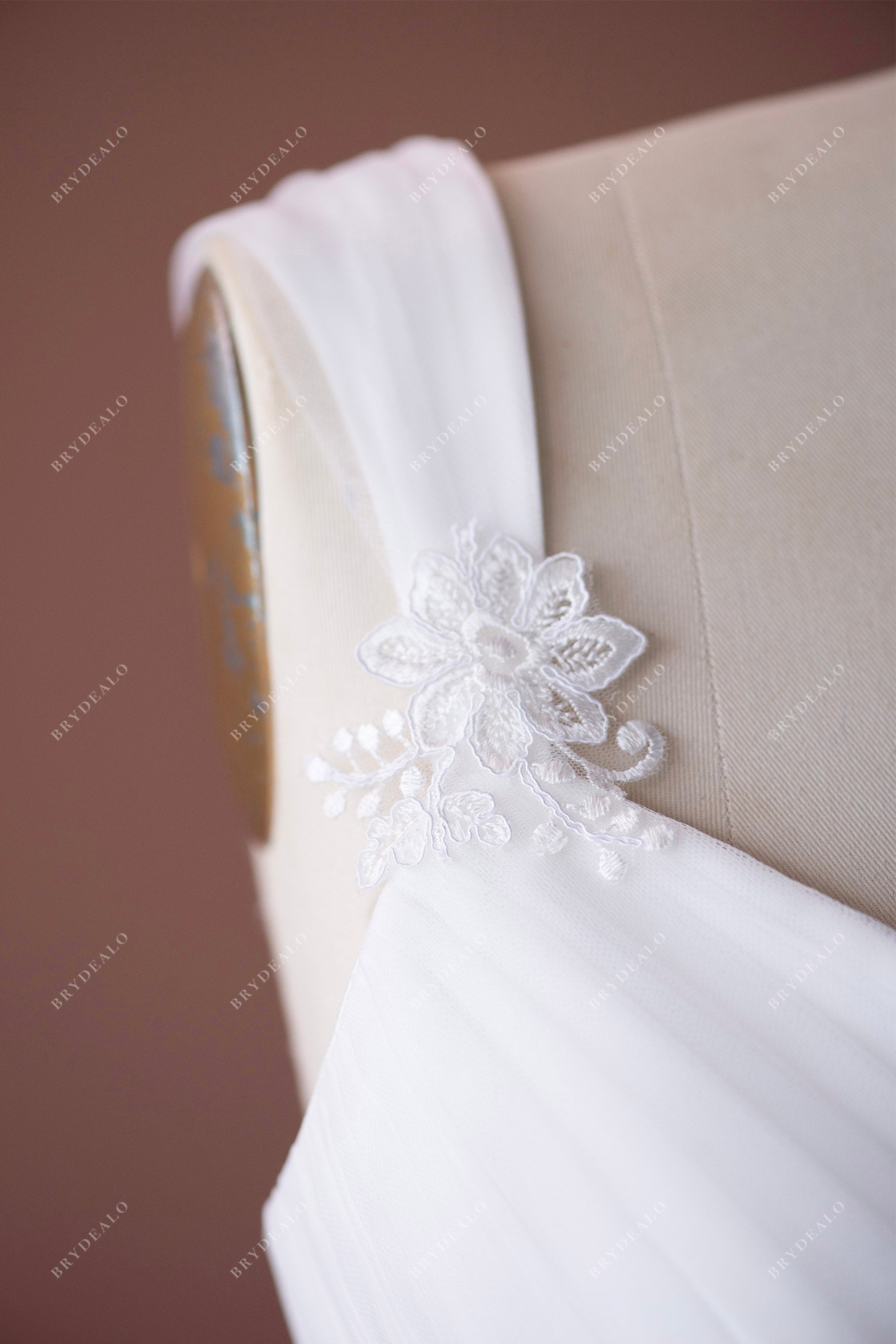 lace adorned straps wedding dress for wholesale