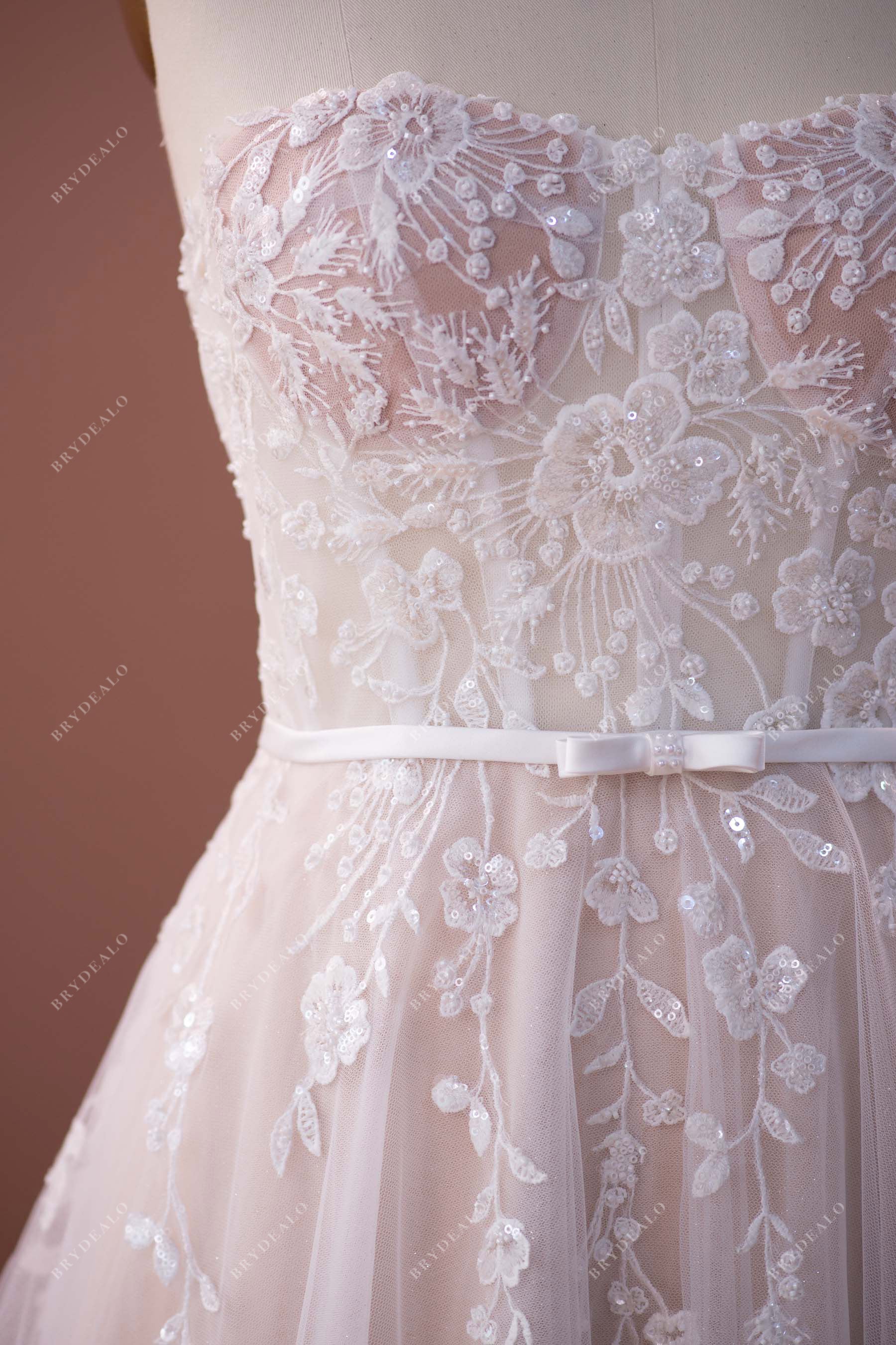 sweetheart corset wedding dress