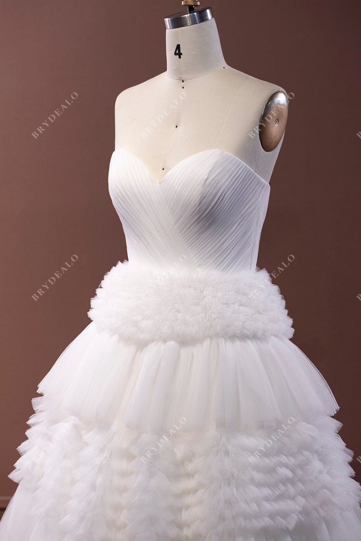 sweetheart neck strapless dress
