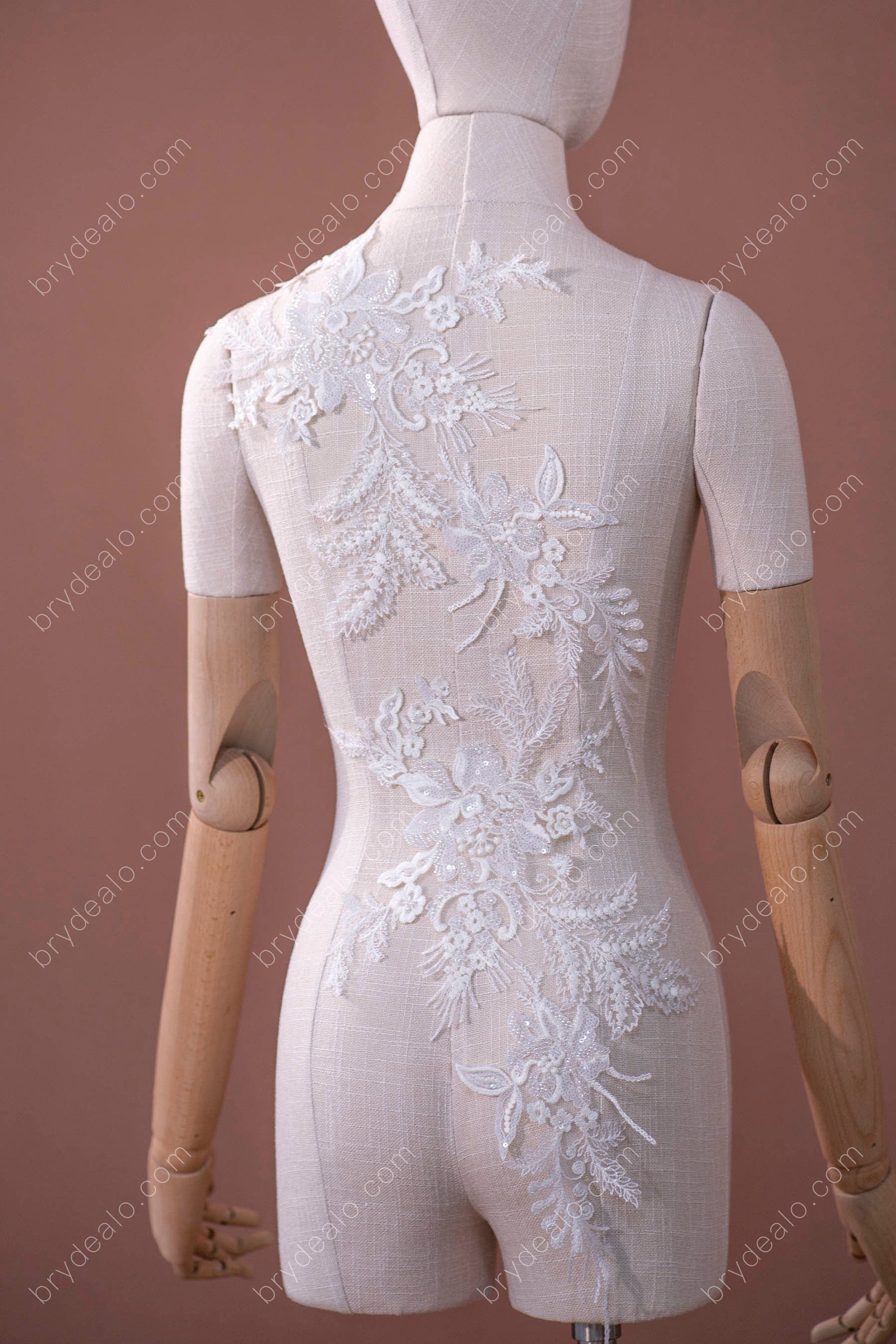 Beaded Lace Applique for Wholesale