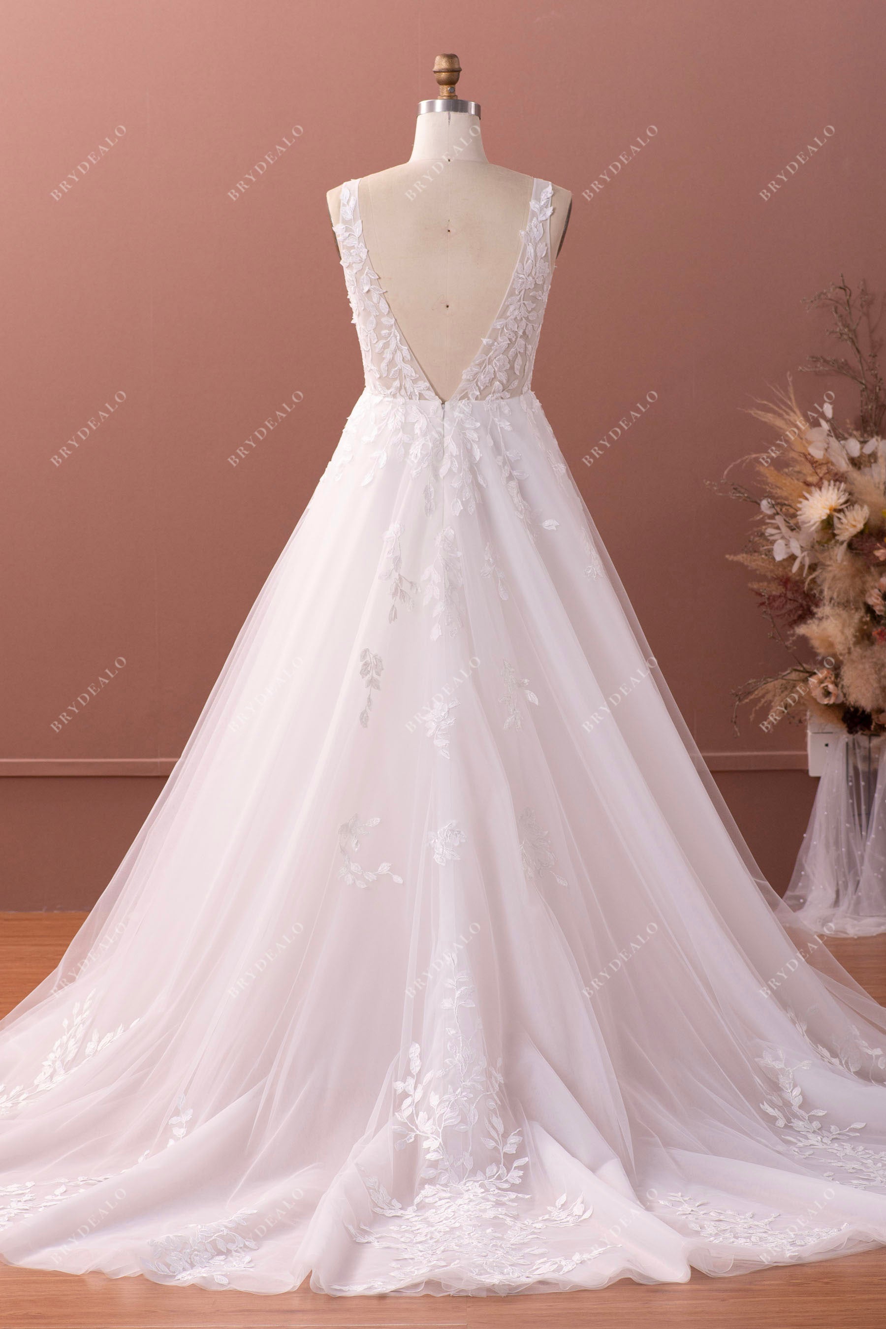 v-back long tulle wedding dress