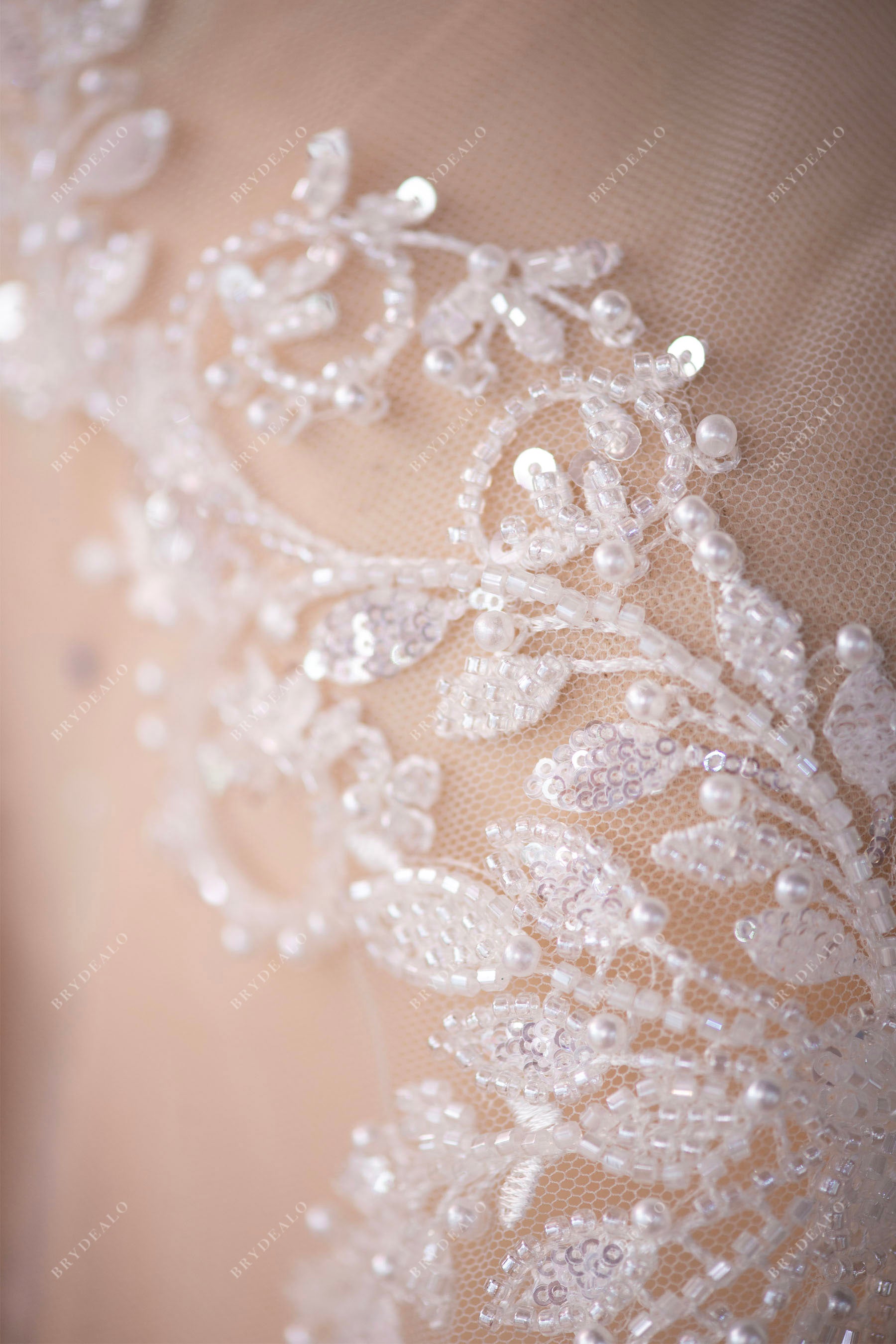 wholesale delicate beaded sequined lace applique for wedding gowns