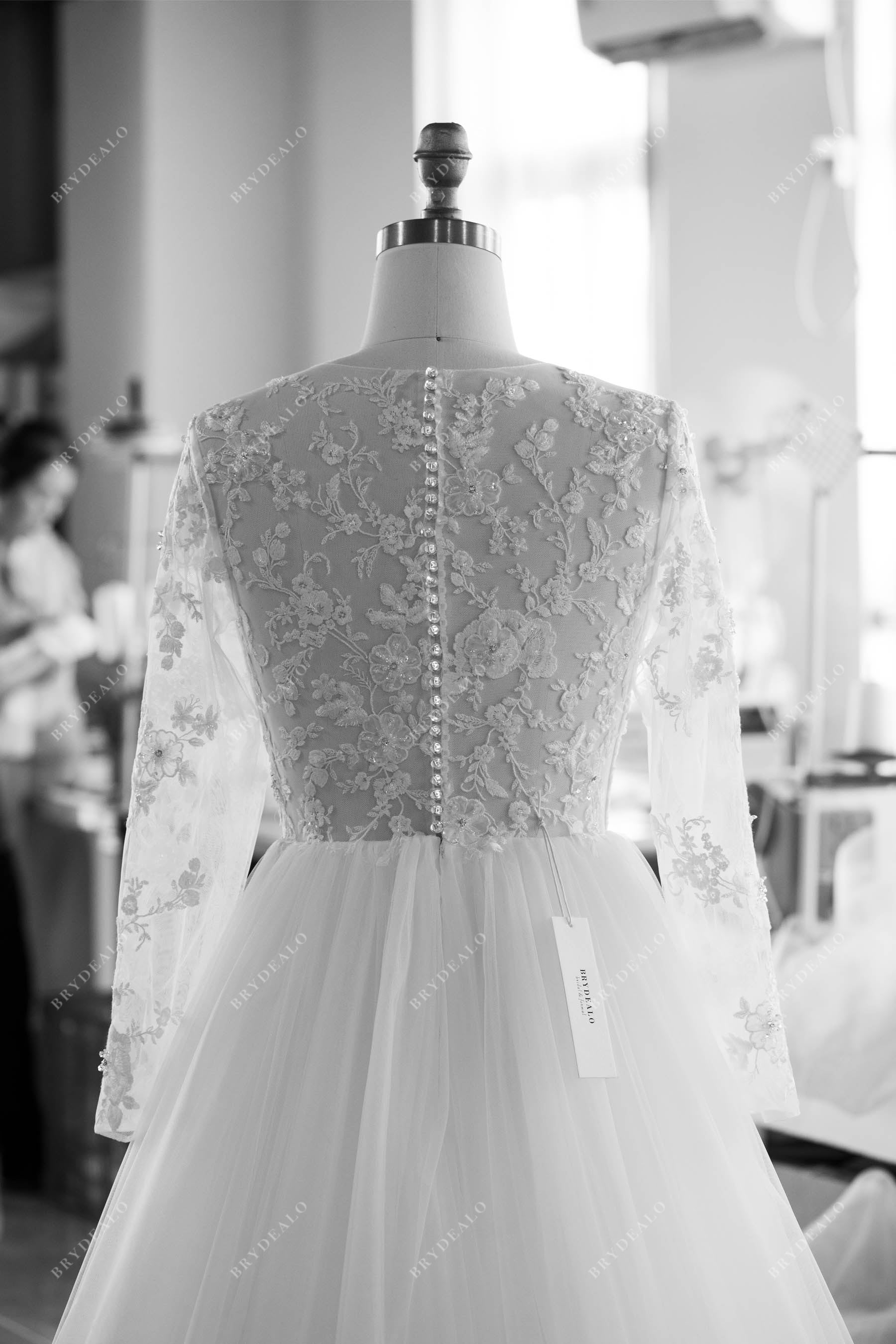 wholesale brydealo factory illusion buttoned back wedding dress