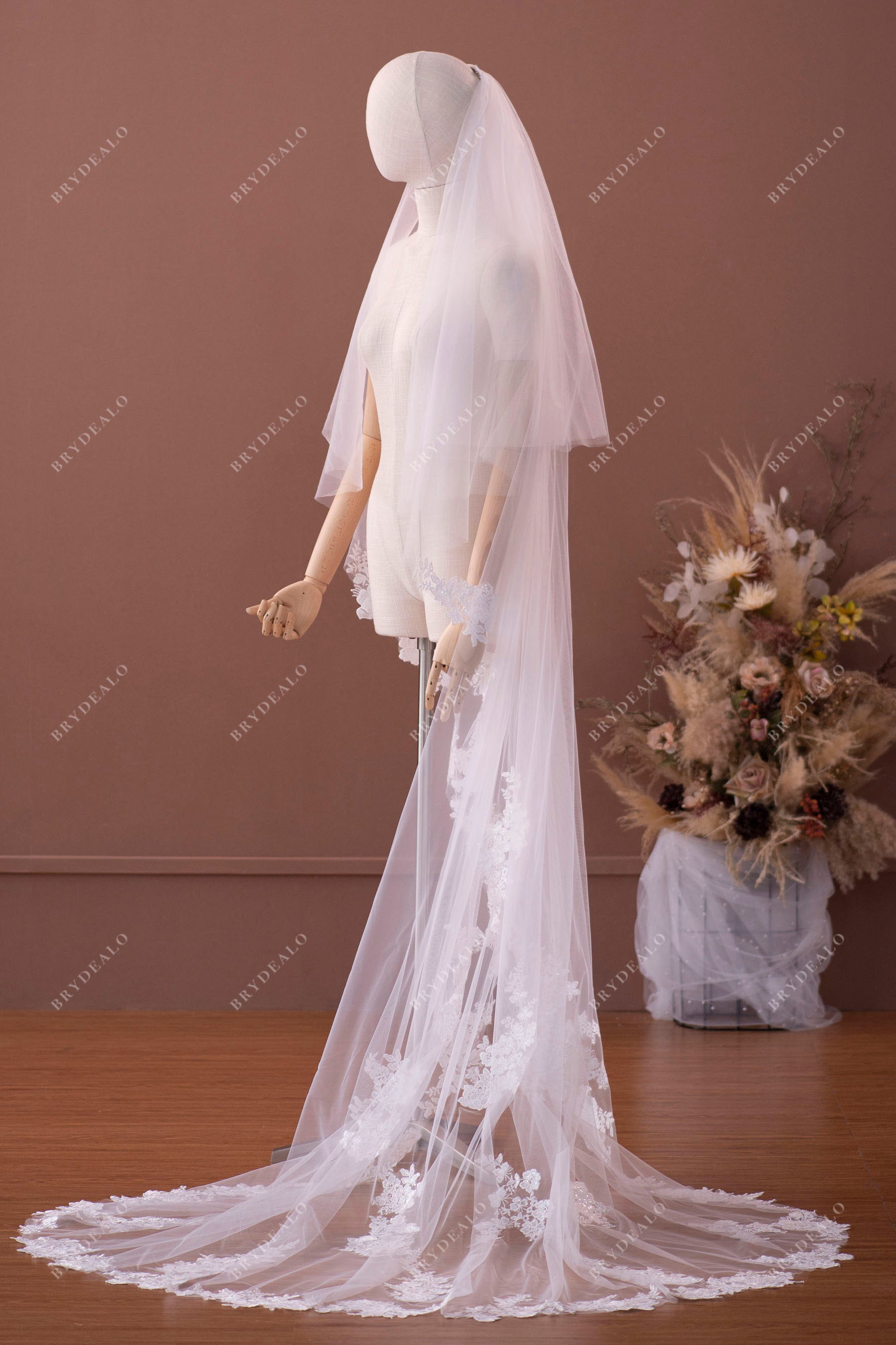 Wholesale Two-Tier Chapel Length Shimmery Flower Lace Bridal Veil