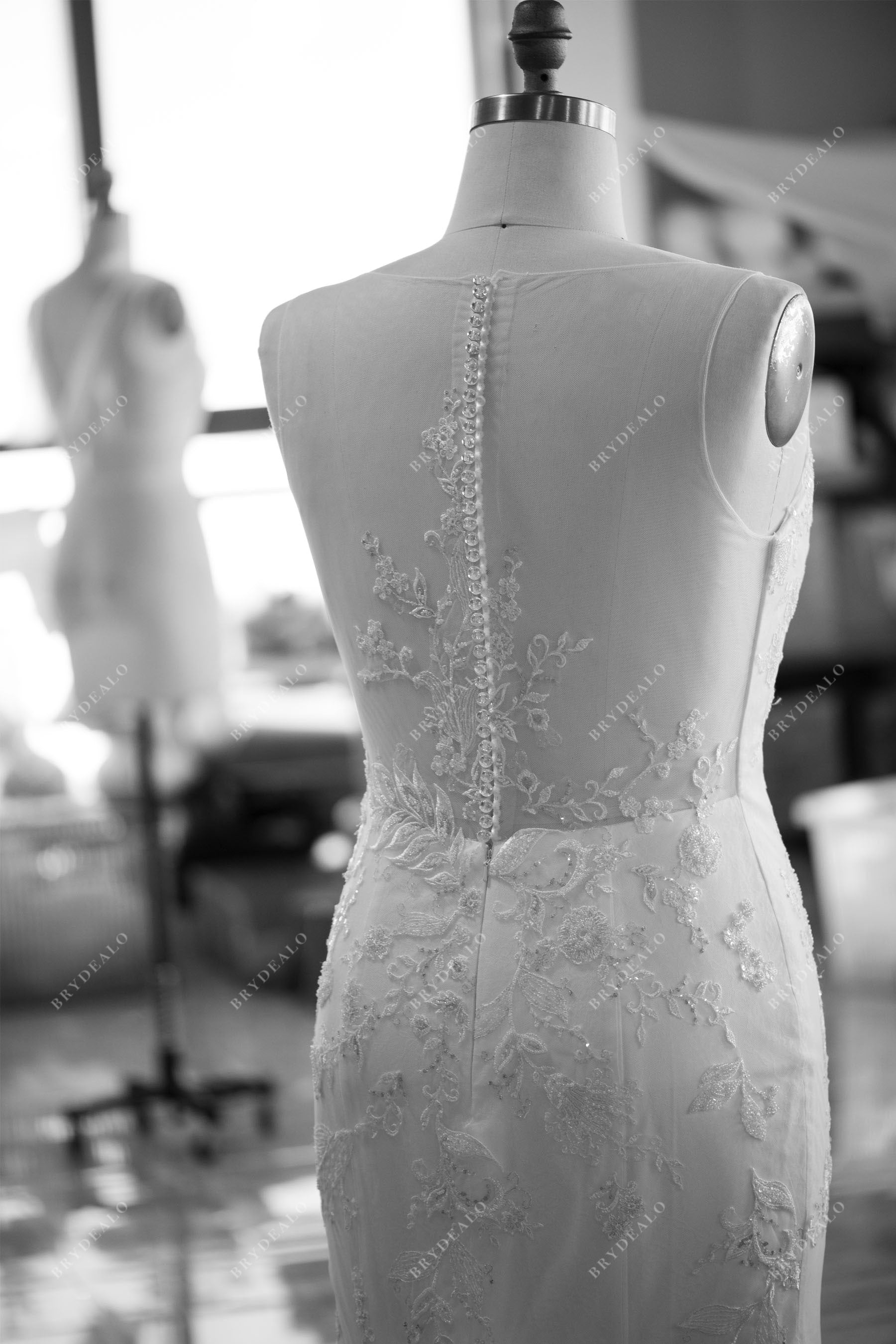 wholesale illusion buttoned back lace wedding dress