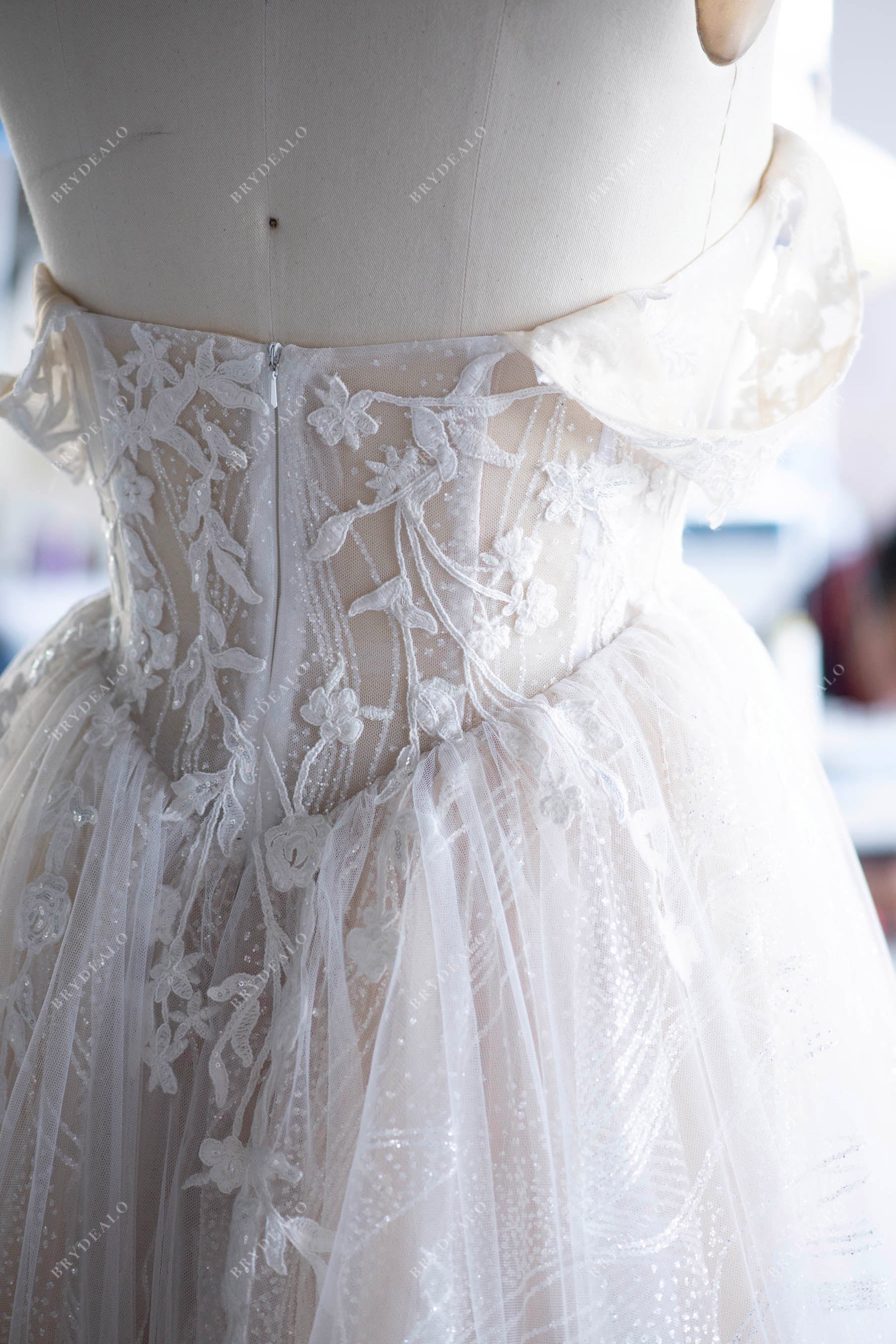Romantic Lace Champagne Bridal Dress
