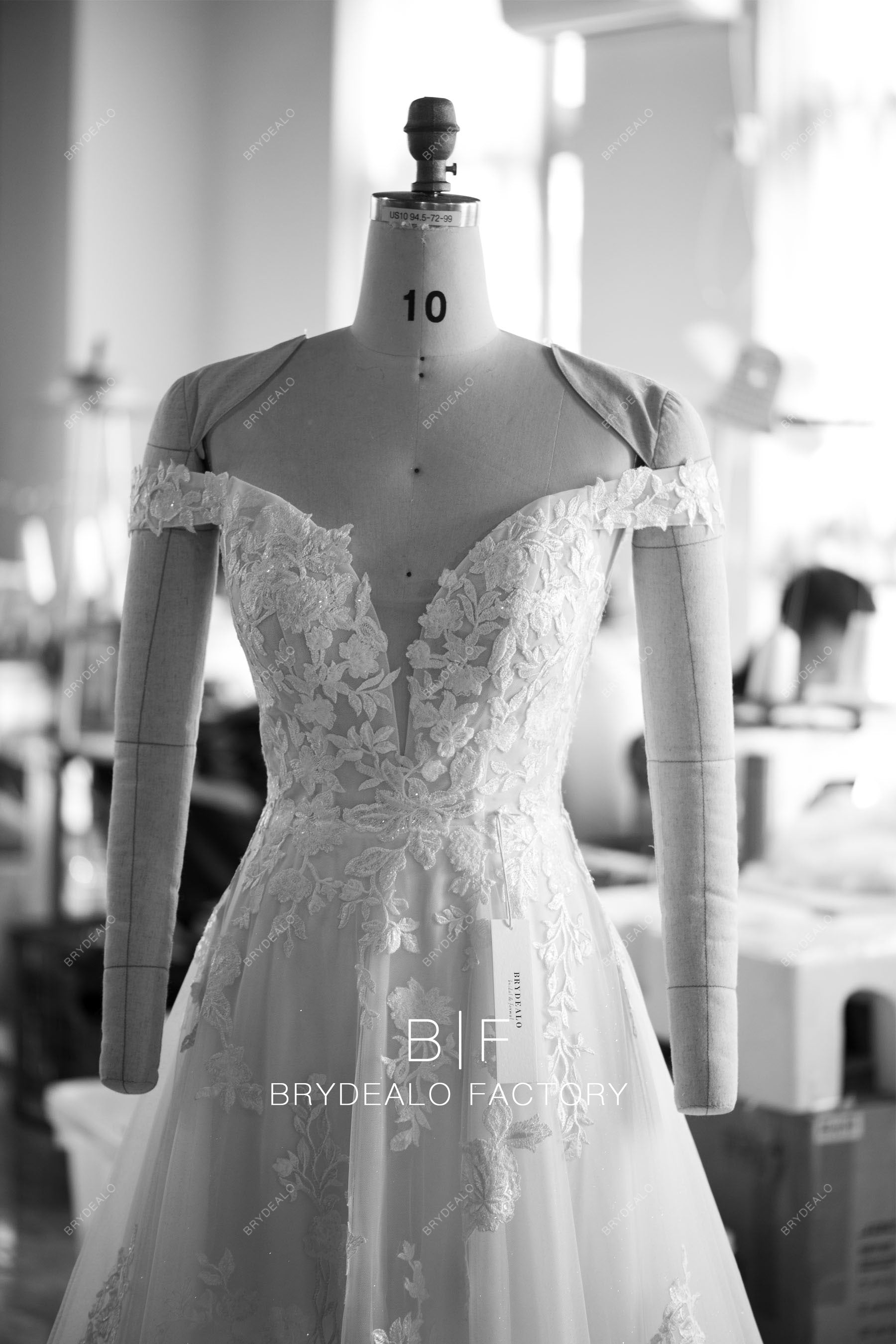 wholesale off shoulder plunging wedding dress