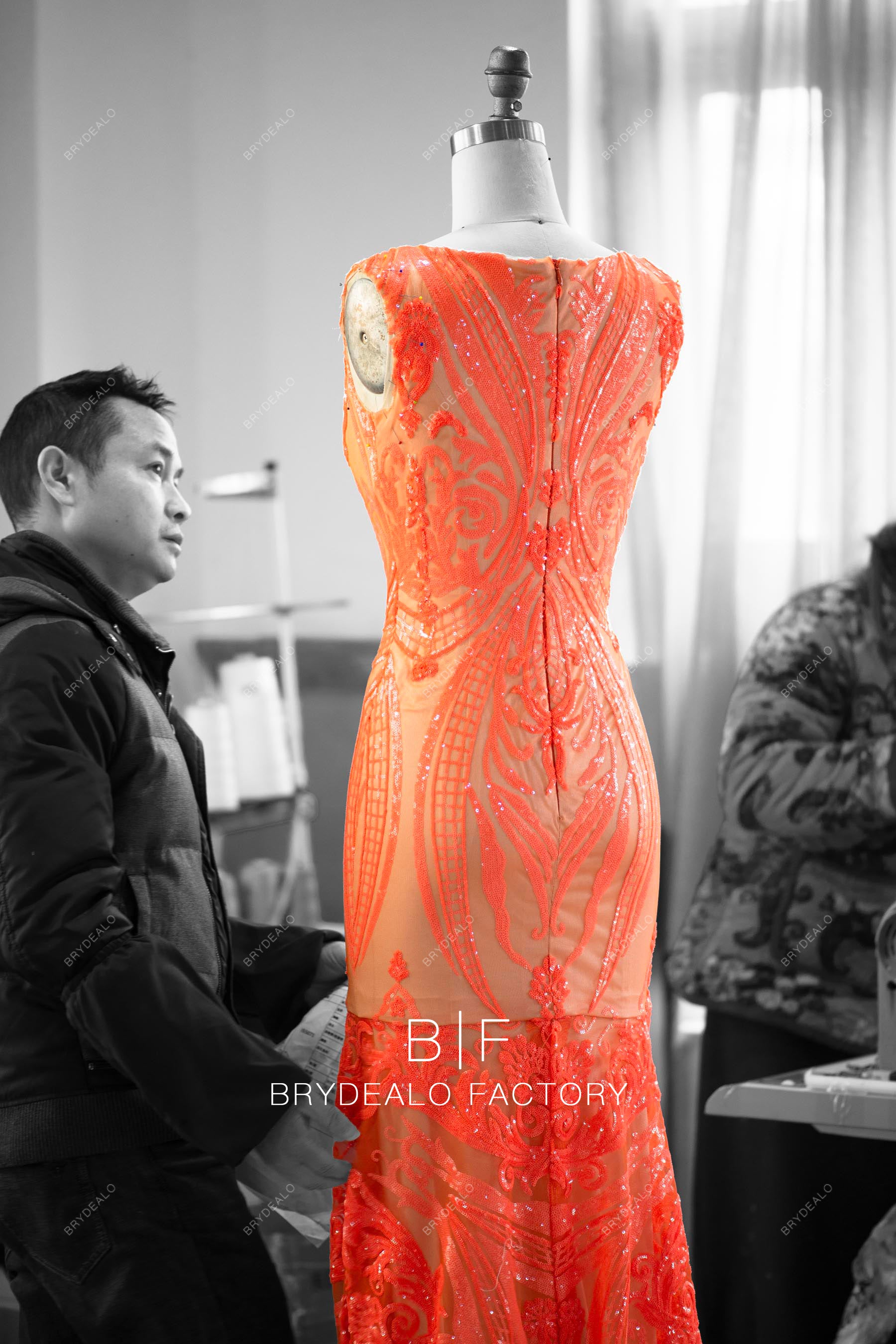 Orange Long Sleeve V-neck Patterned Sequin Prom Dress