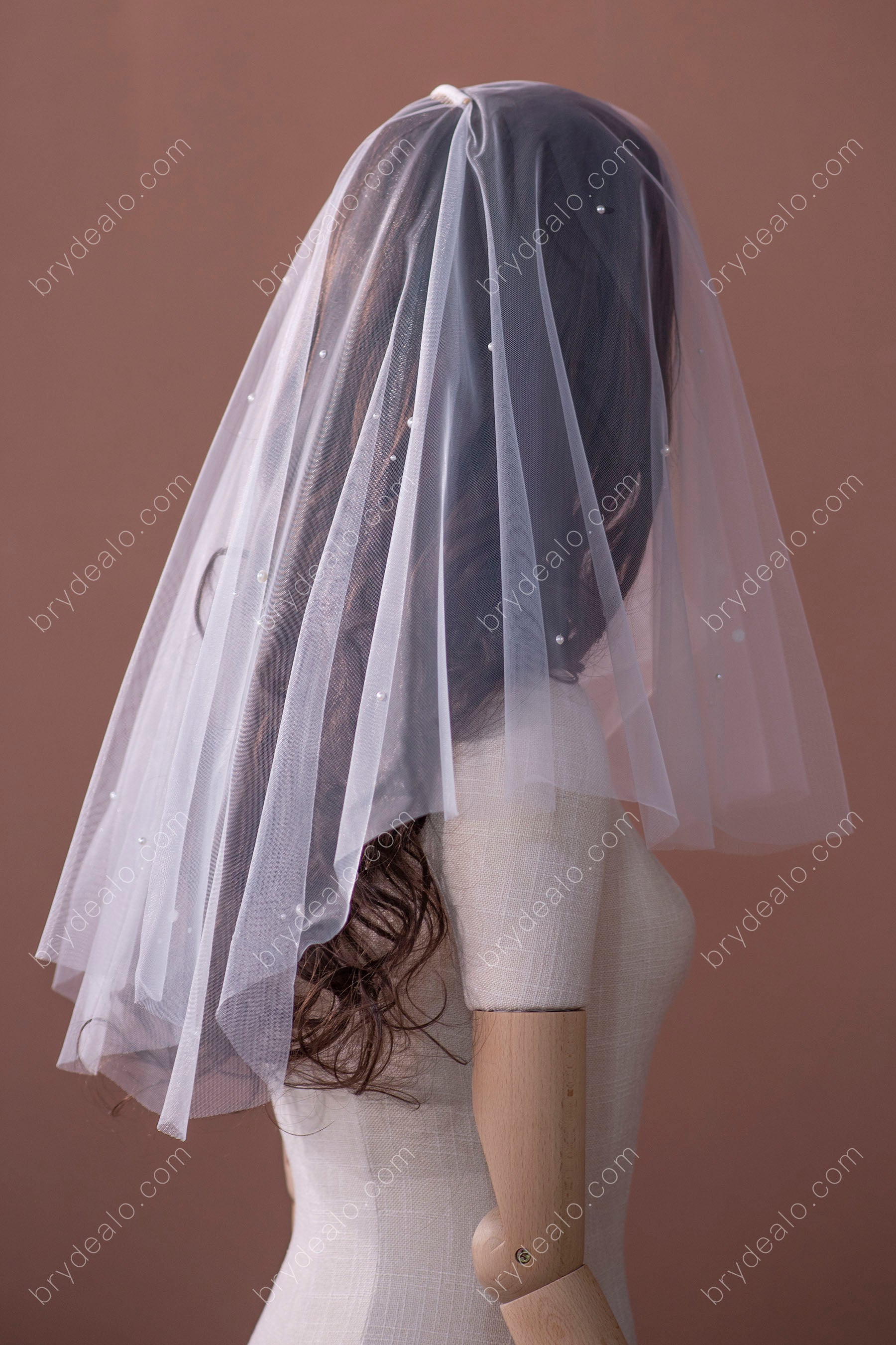 wholesale pearls shoulder length veil