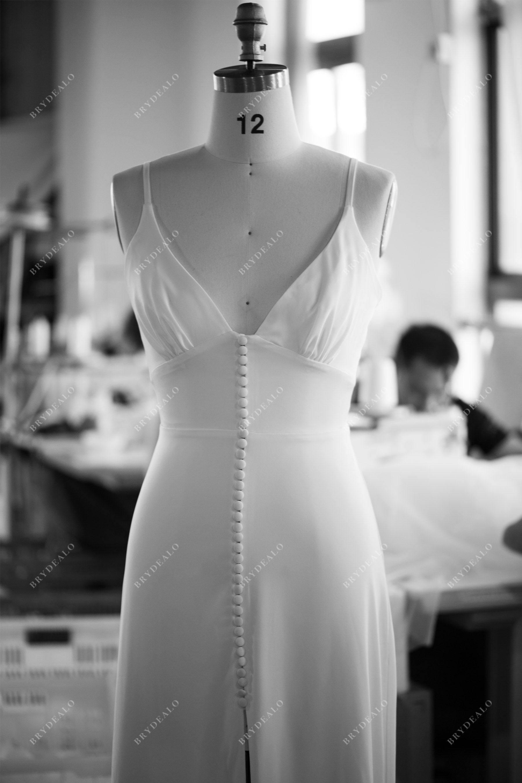 wholesale simple plunging wedding dress