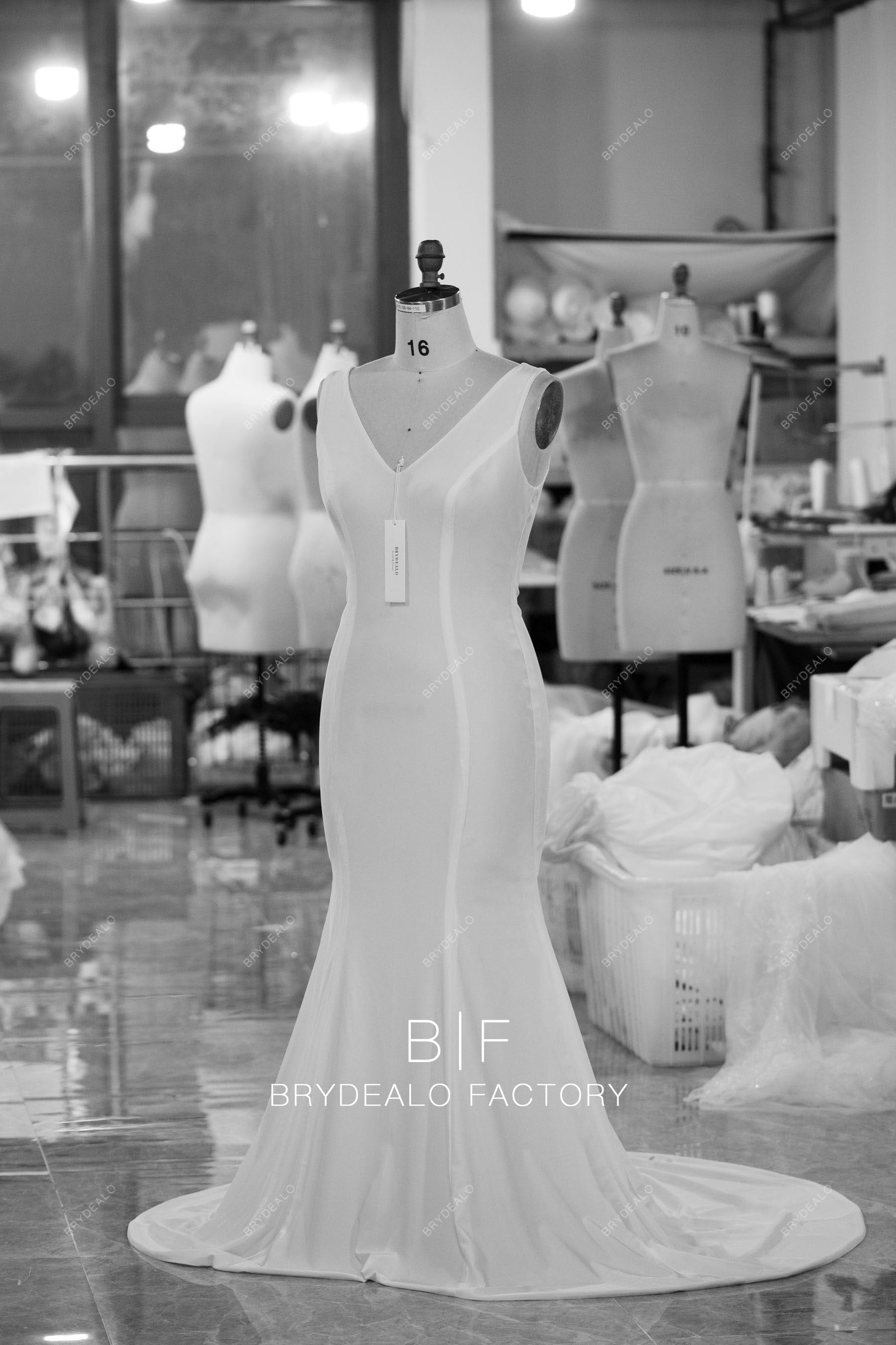 wholesale straps v-neck fit flare long wedding dress