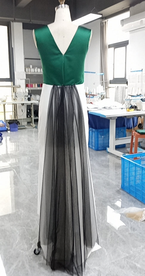 Private Label Pleated Chiffon Crepe Long Dress with Detachble Cape