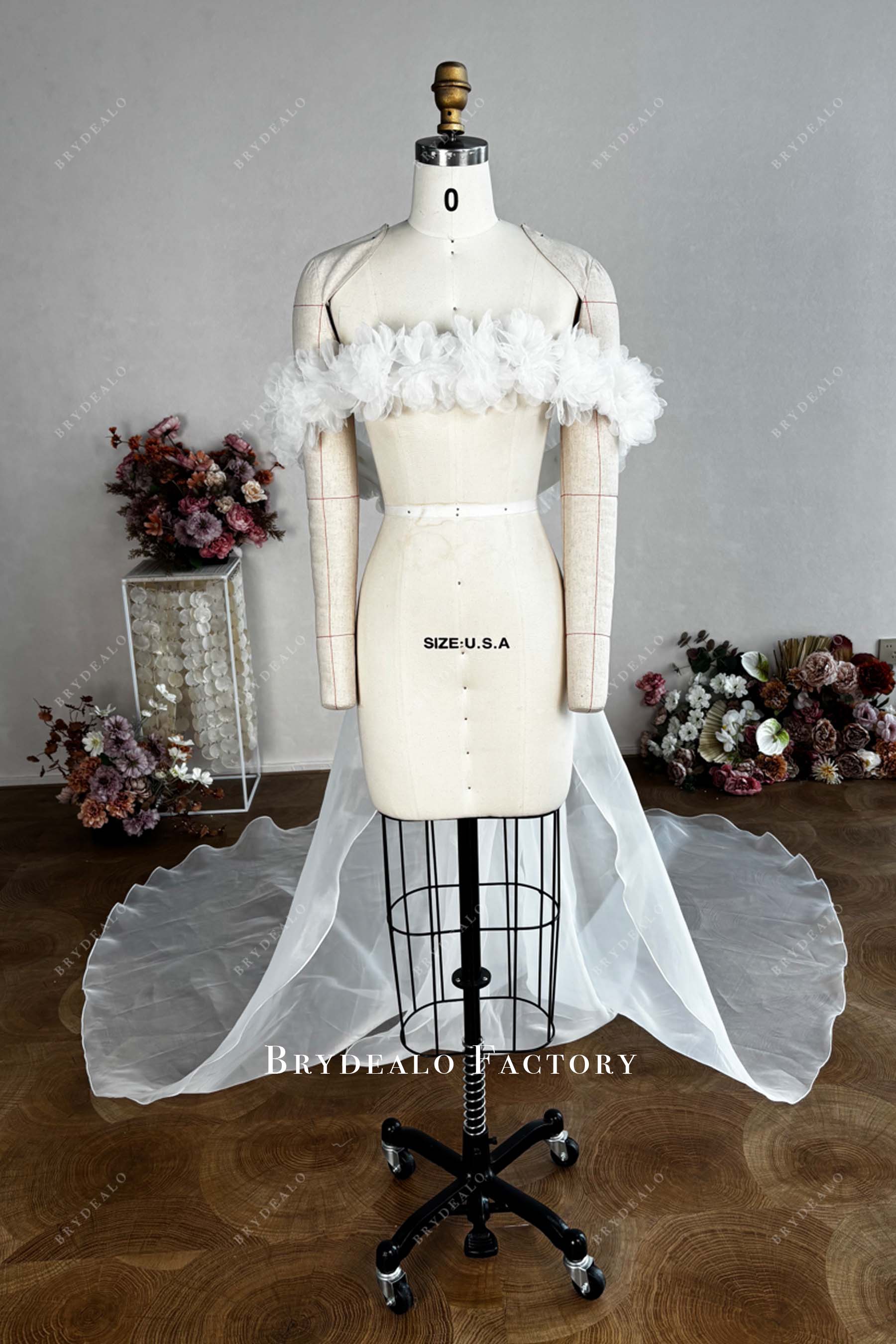 Boa Shrug Floral Detachable Train 