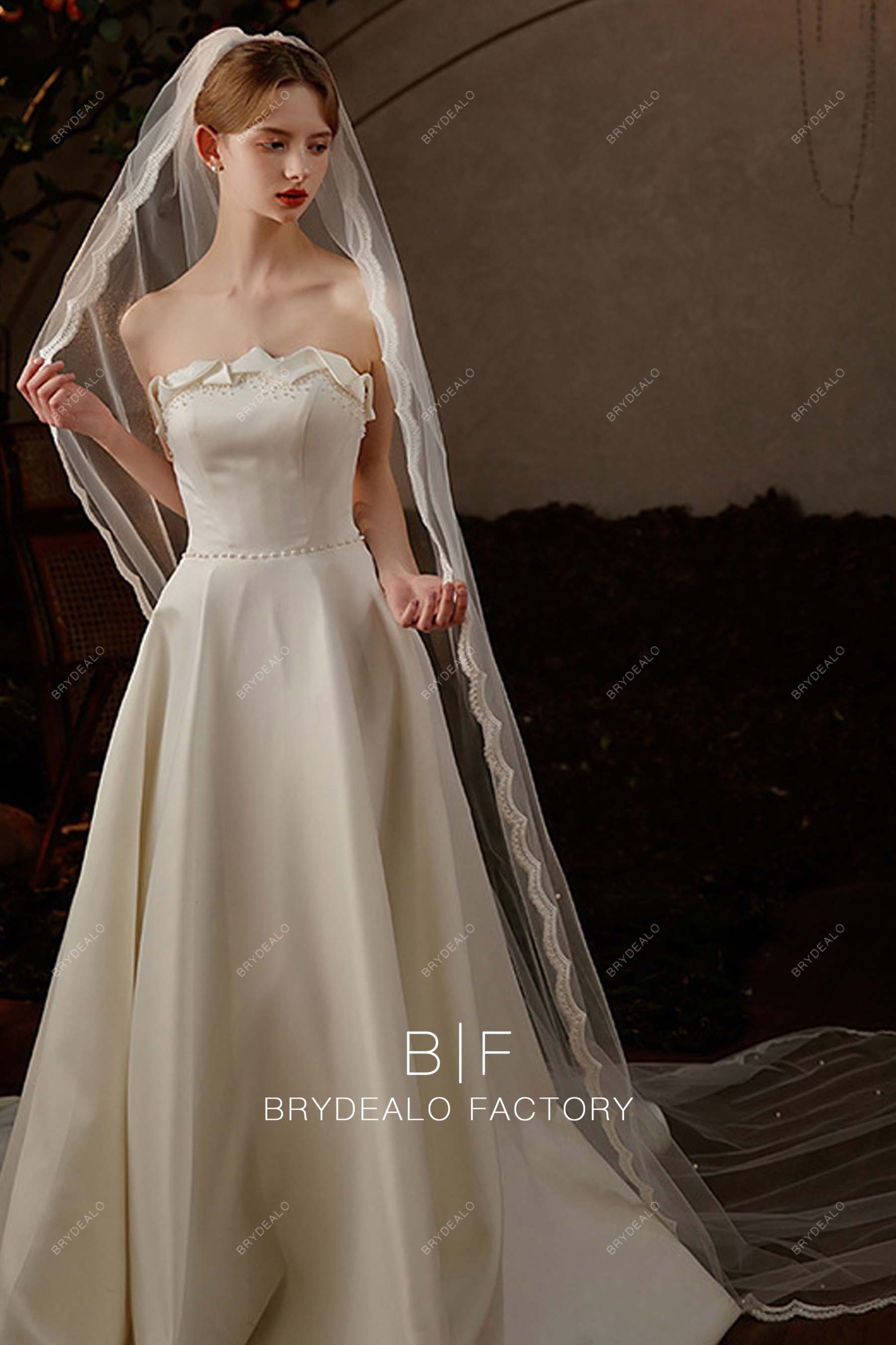 Scalloped Lace Single Layer Cathedral Length Wholesale Bridal Veil