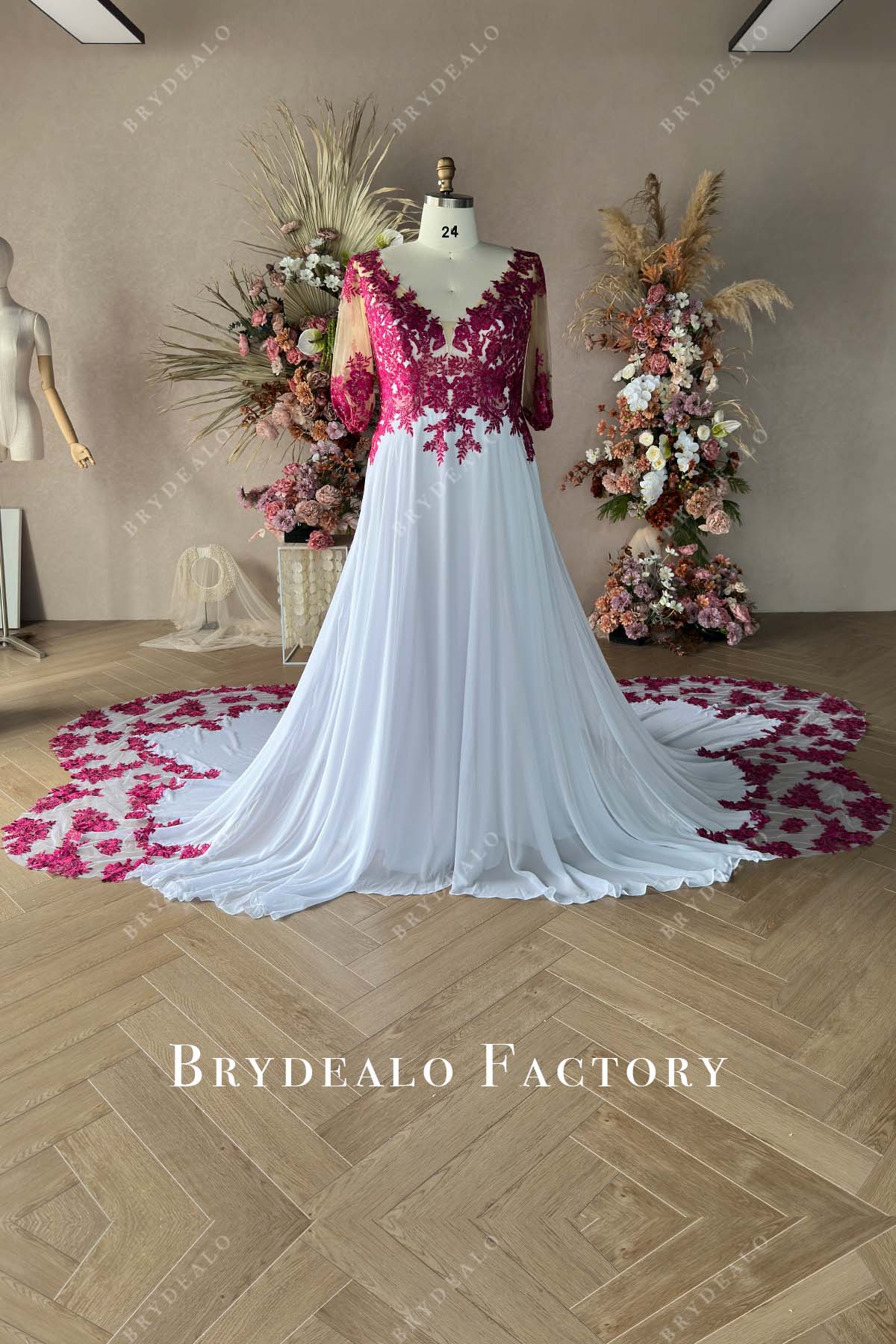 Private Label Custom Orchid Lace Short Train Wedding Dress