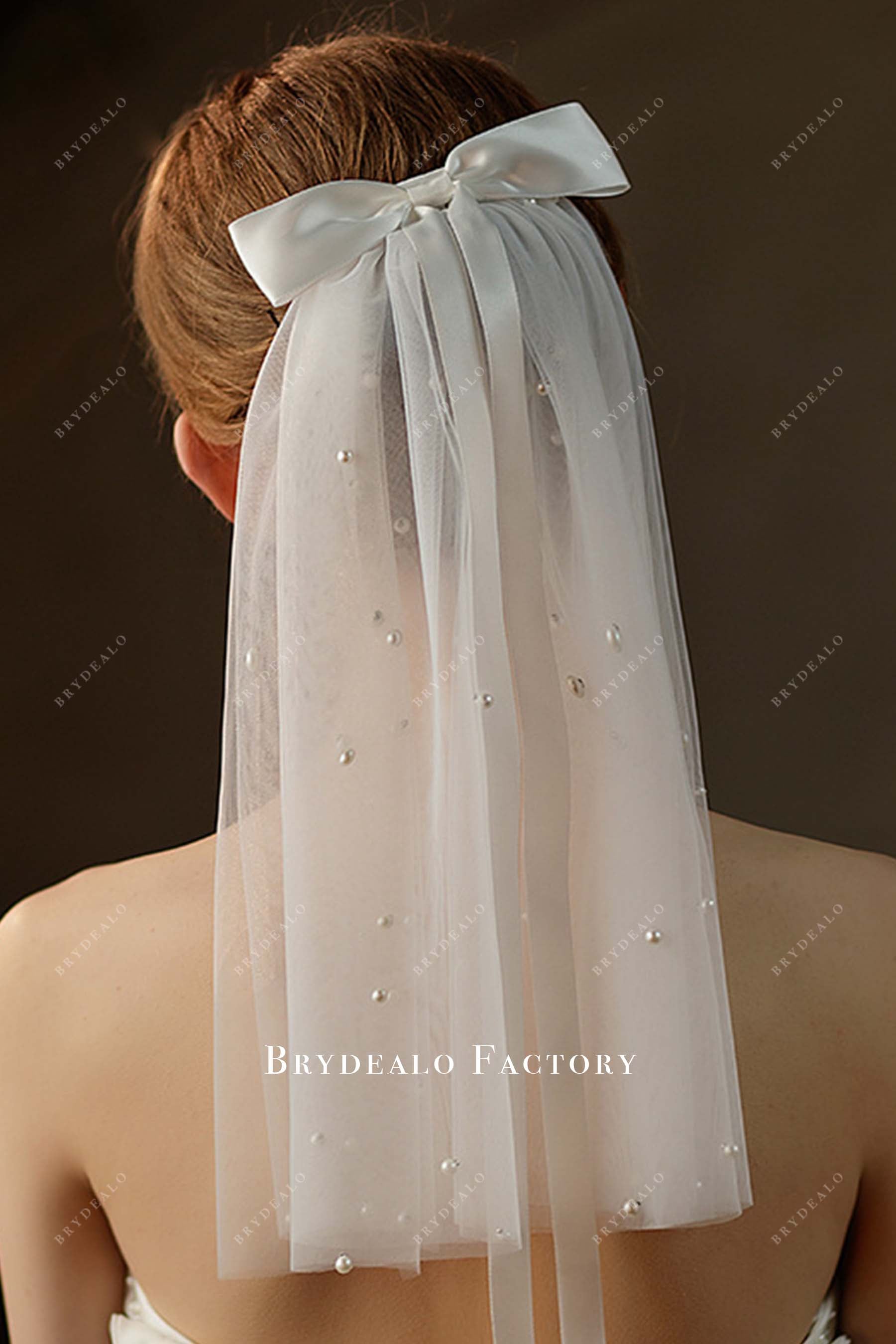 short bridal veil