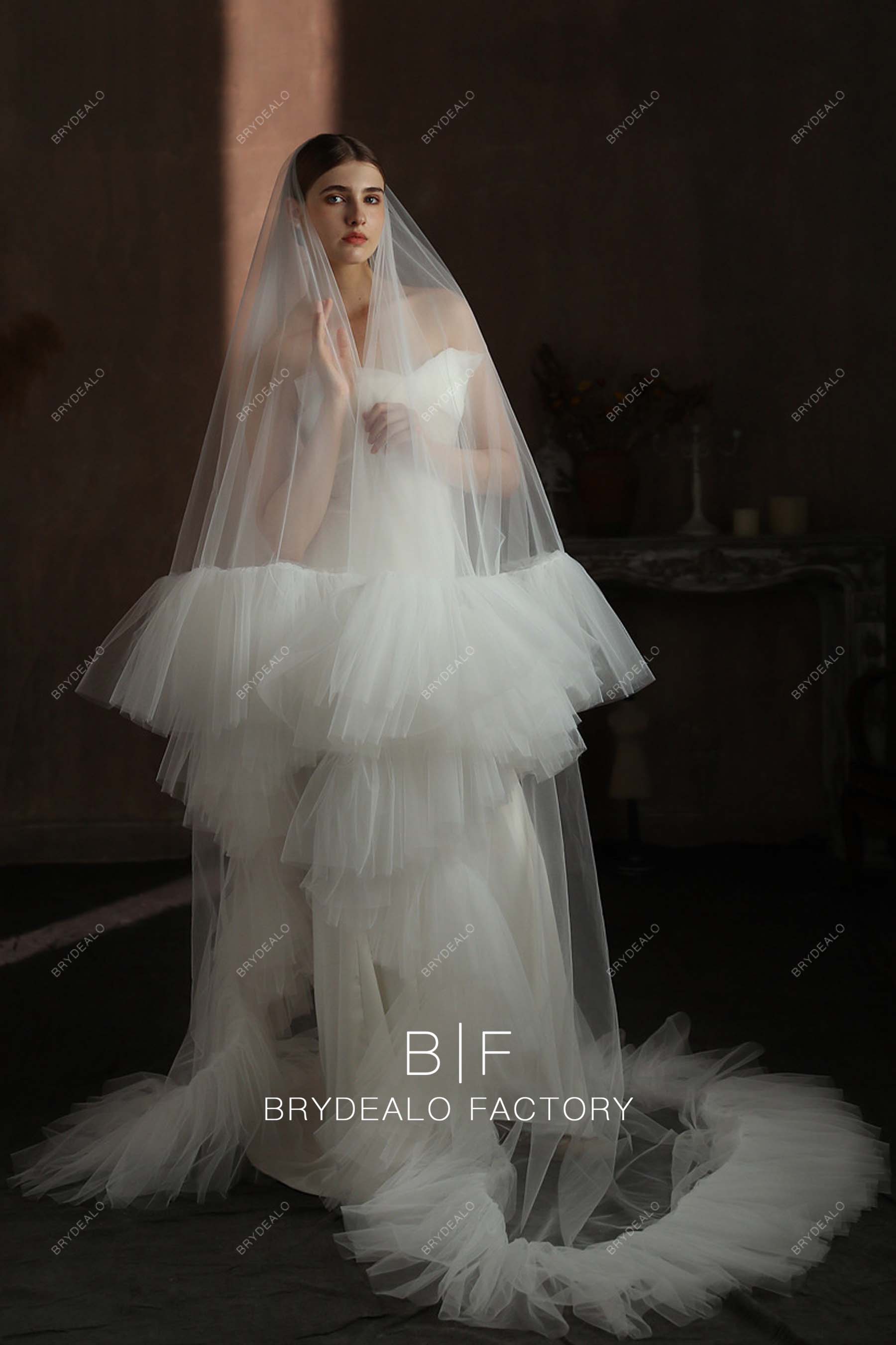 Designer Ruffled Edge Two-tier Wholesale Wedding Veil