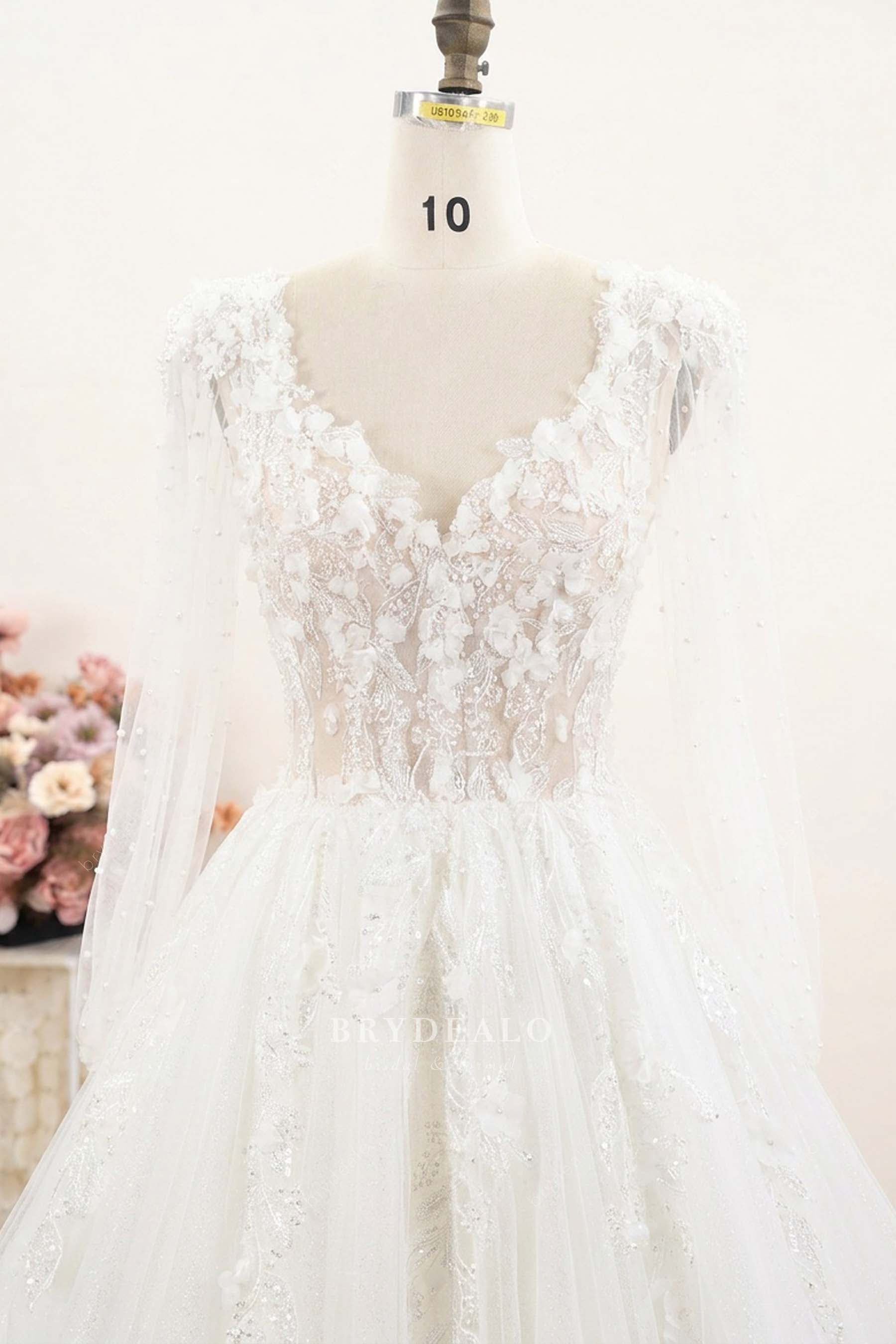 V-neck flower lace wedding dress