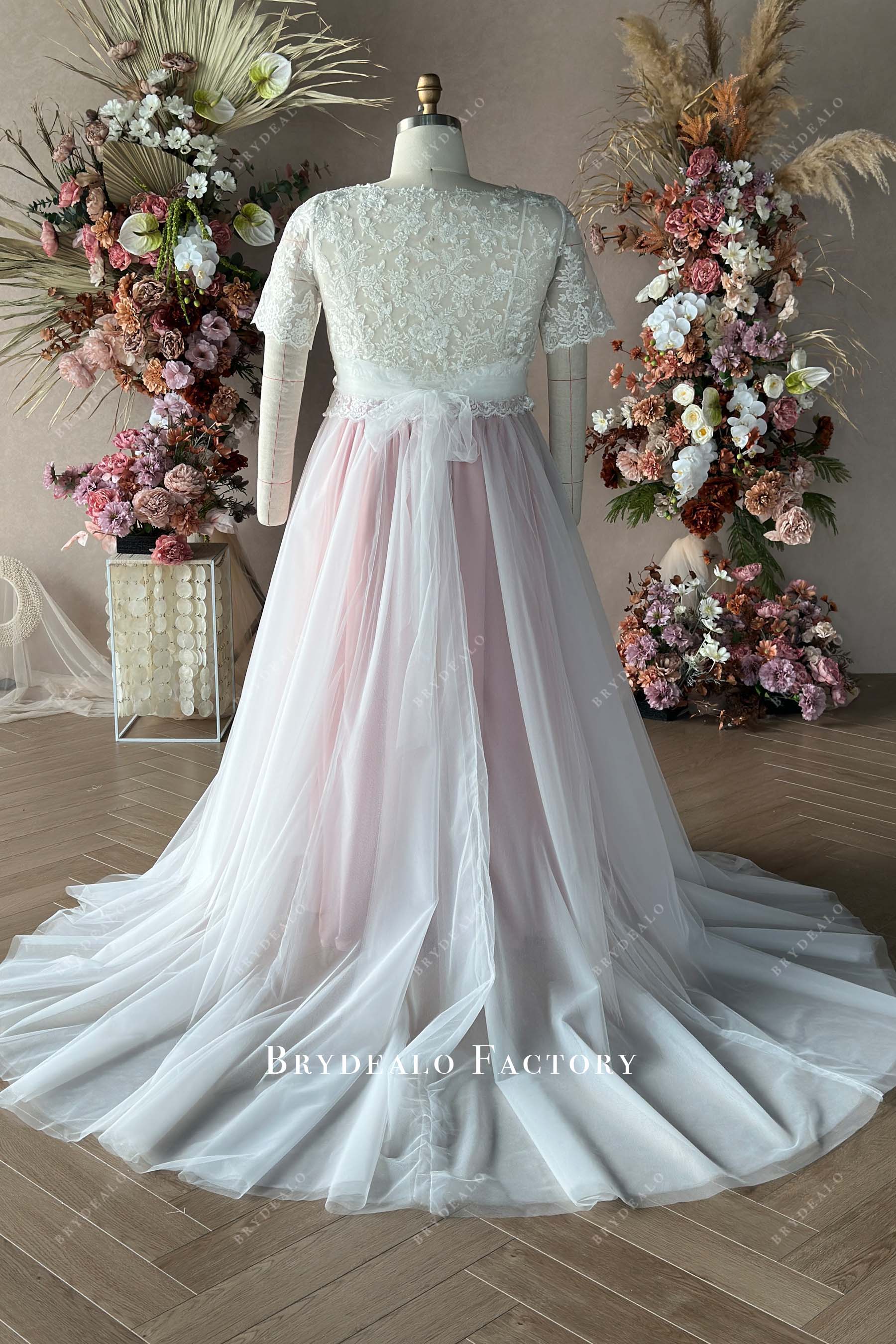 bowknot long train A-line wedding gown
