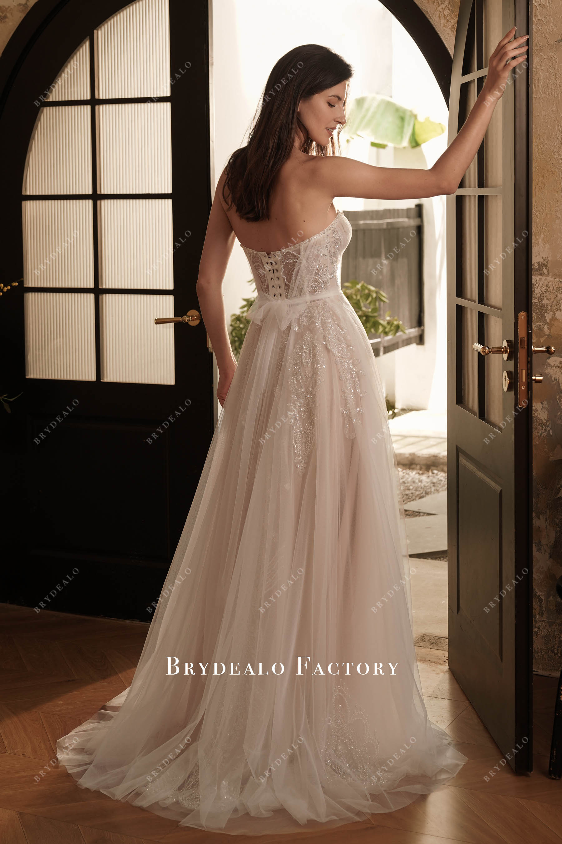 court train A-line lace tulle wedding dress