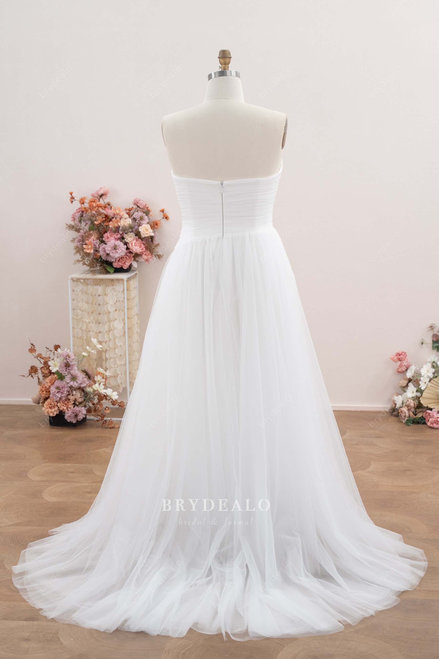 court train tulle wedding dress