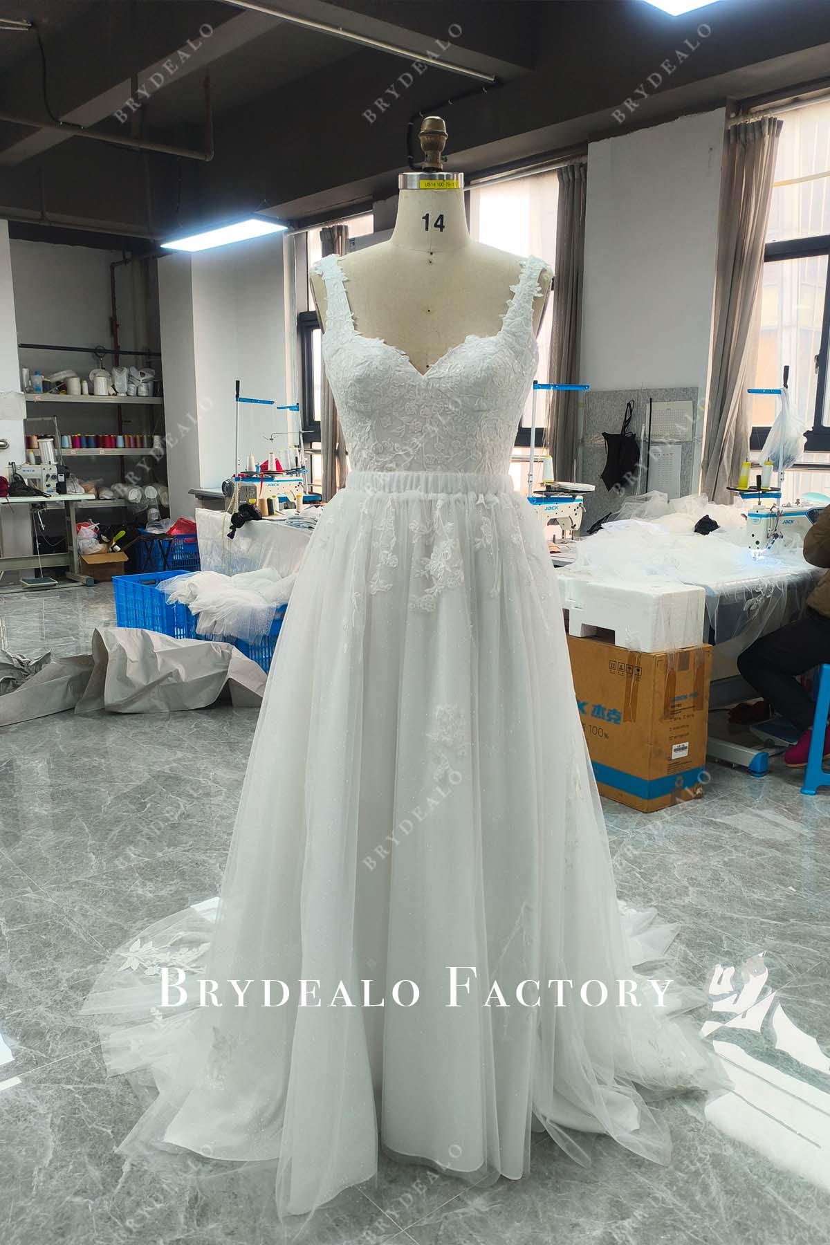 custom 2-in-1 sleeveless lace A-line wedding dress