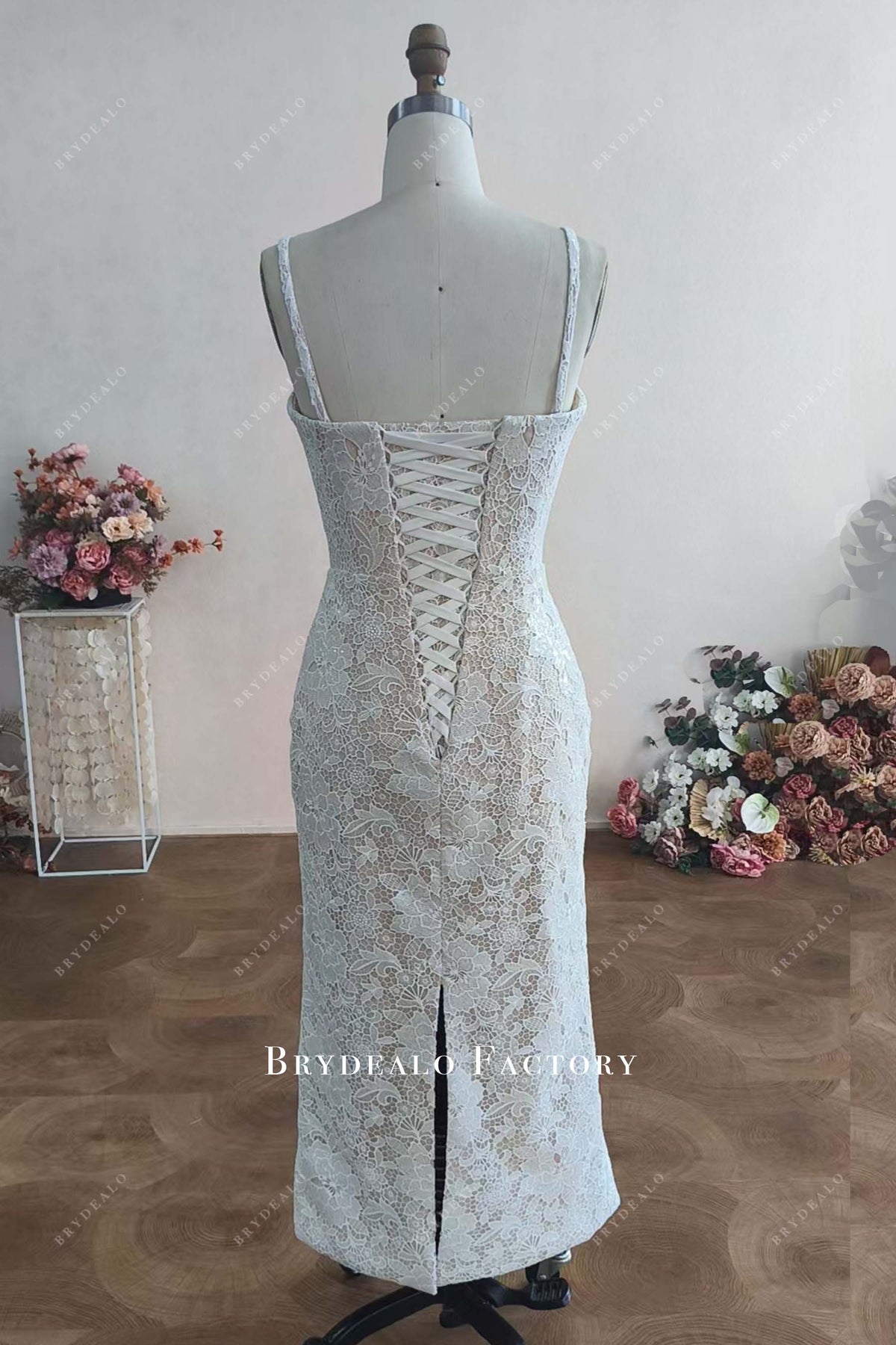 custom lace-up back closure wedding dress