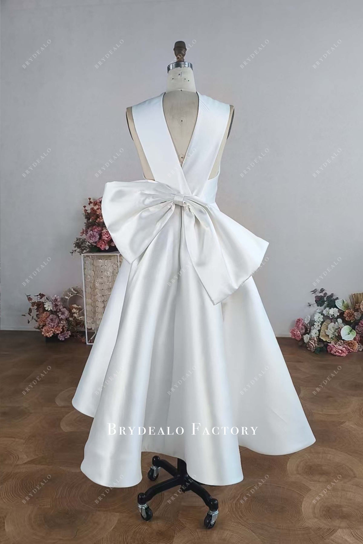 custom oversized  bowknot bridal  dress