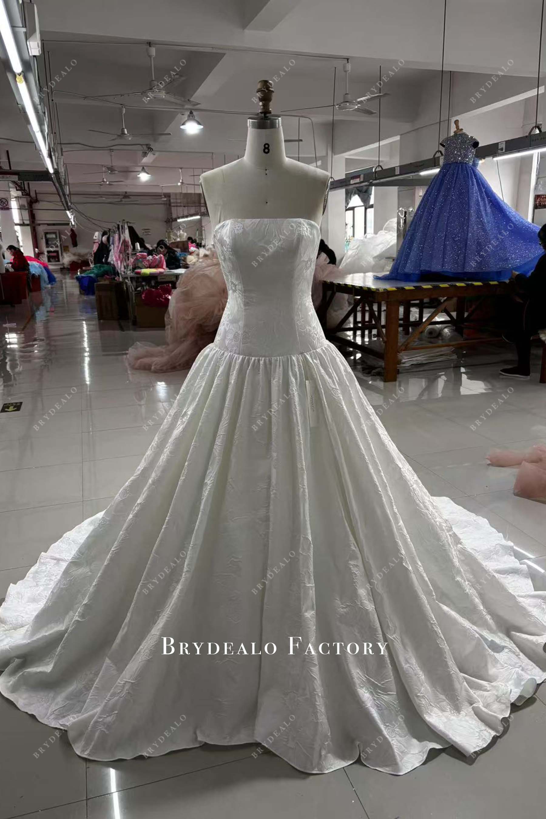 Custom Textured Strapless Low Waist Puffy Wedding Dress