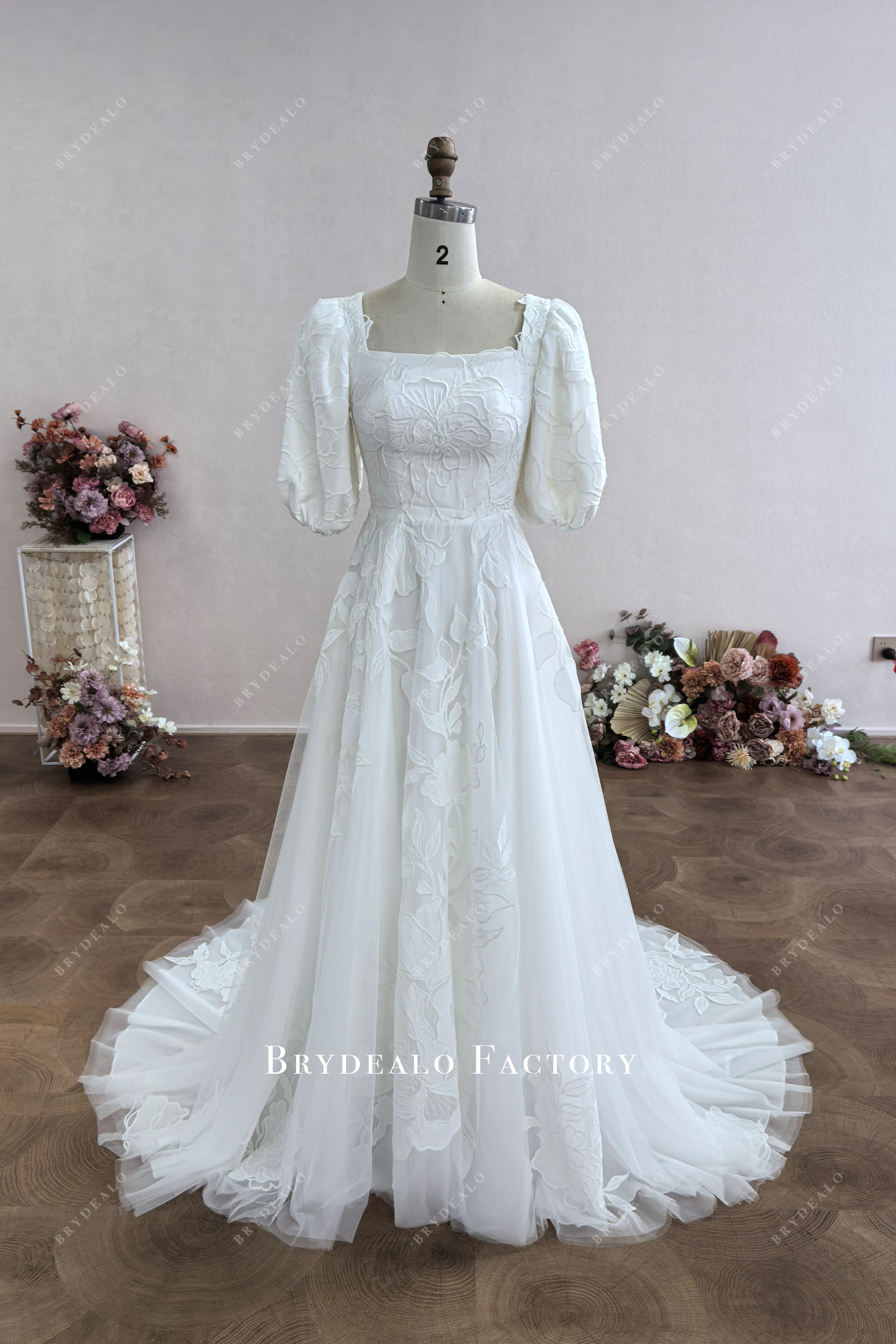 custom wedding dress square neck lace A-line skirt