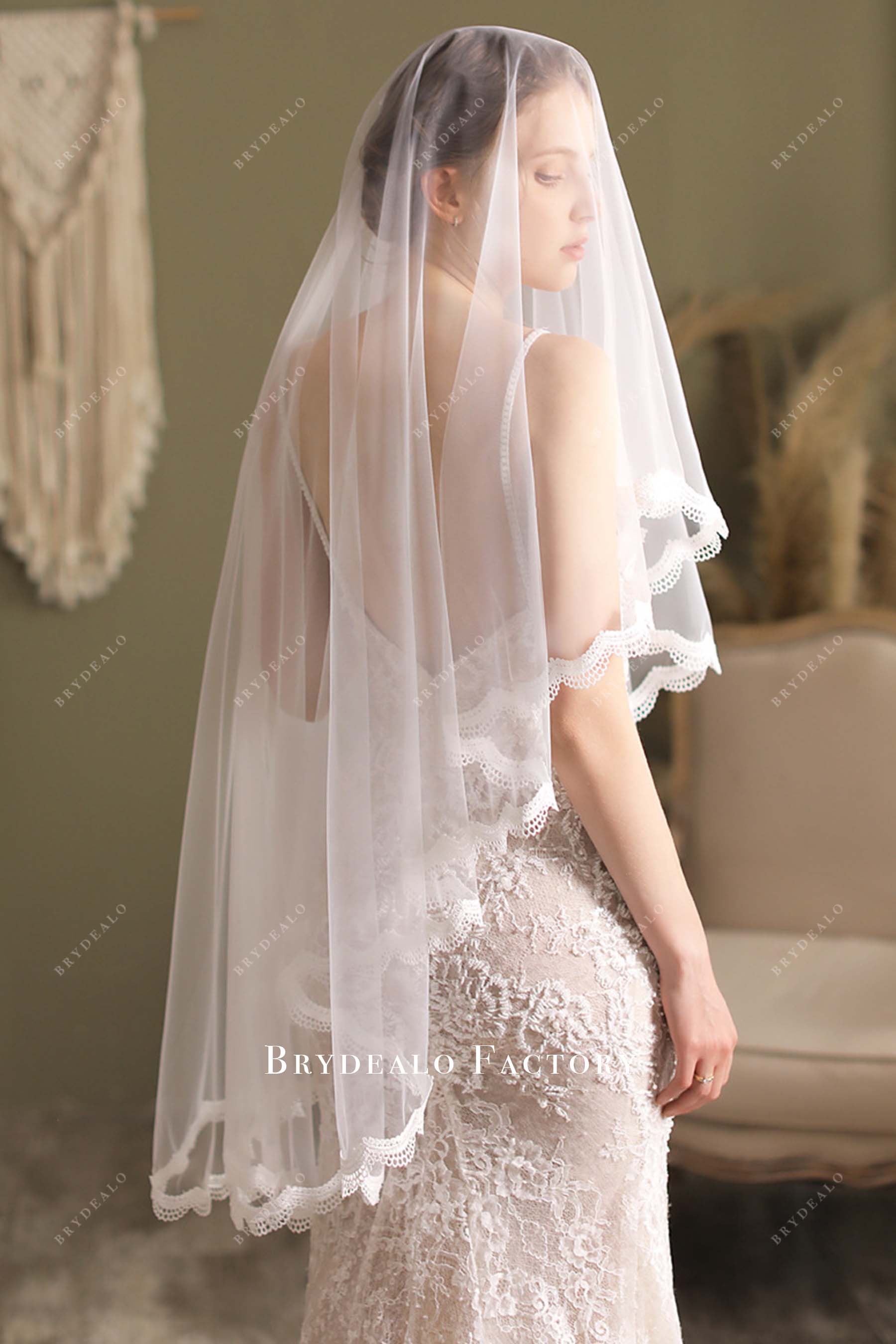 fingertip length bridal veil