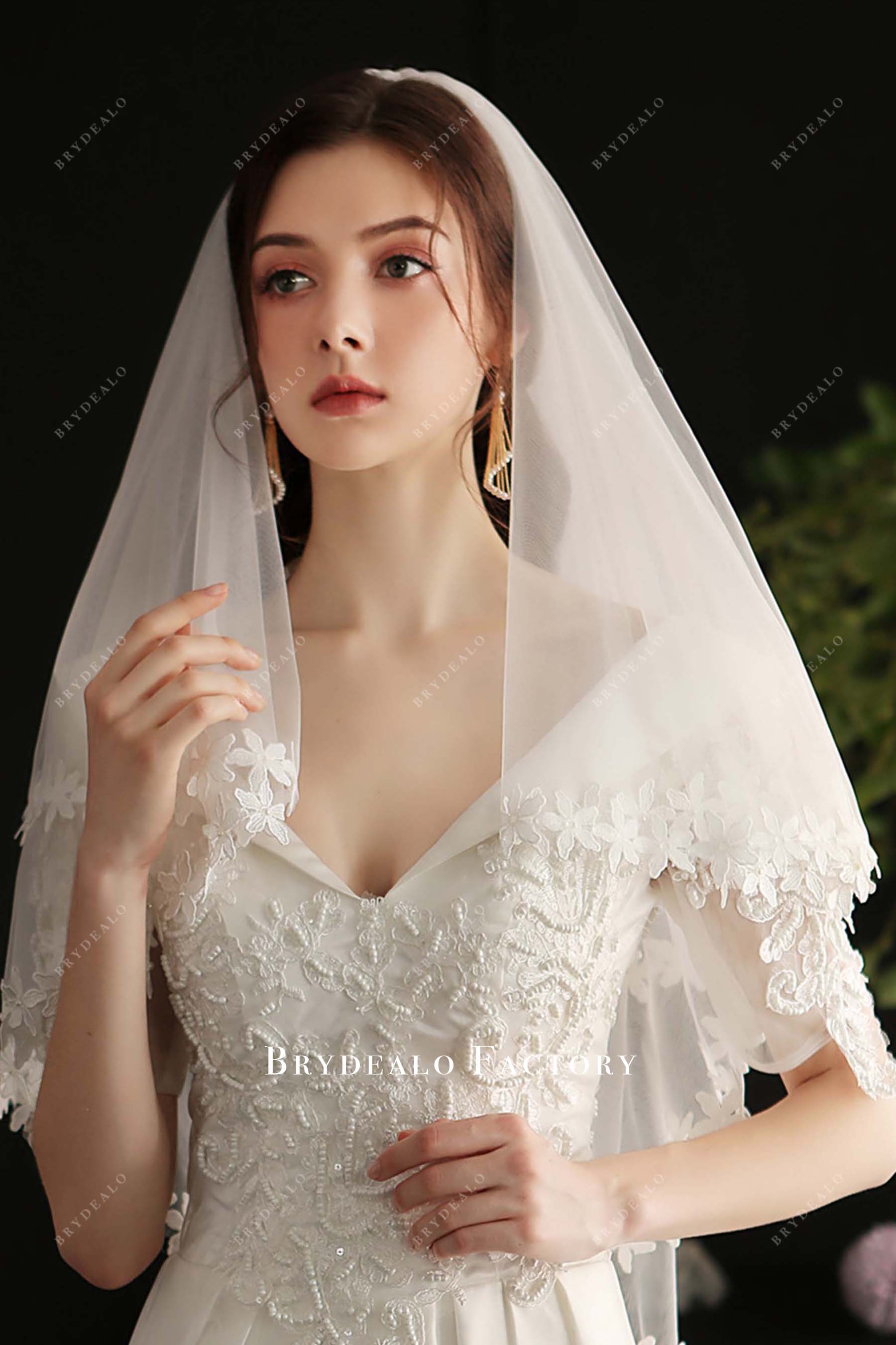 fingertip length bridal veil