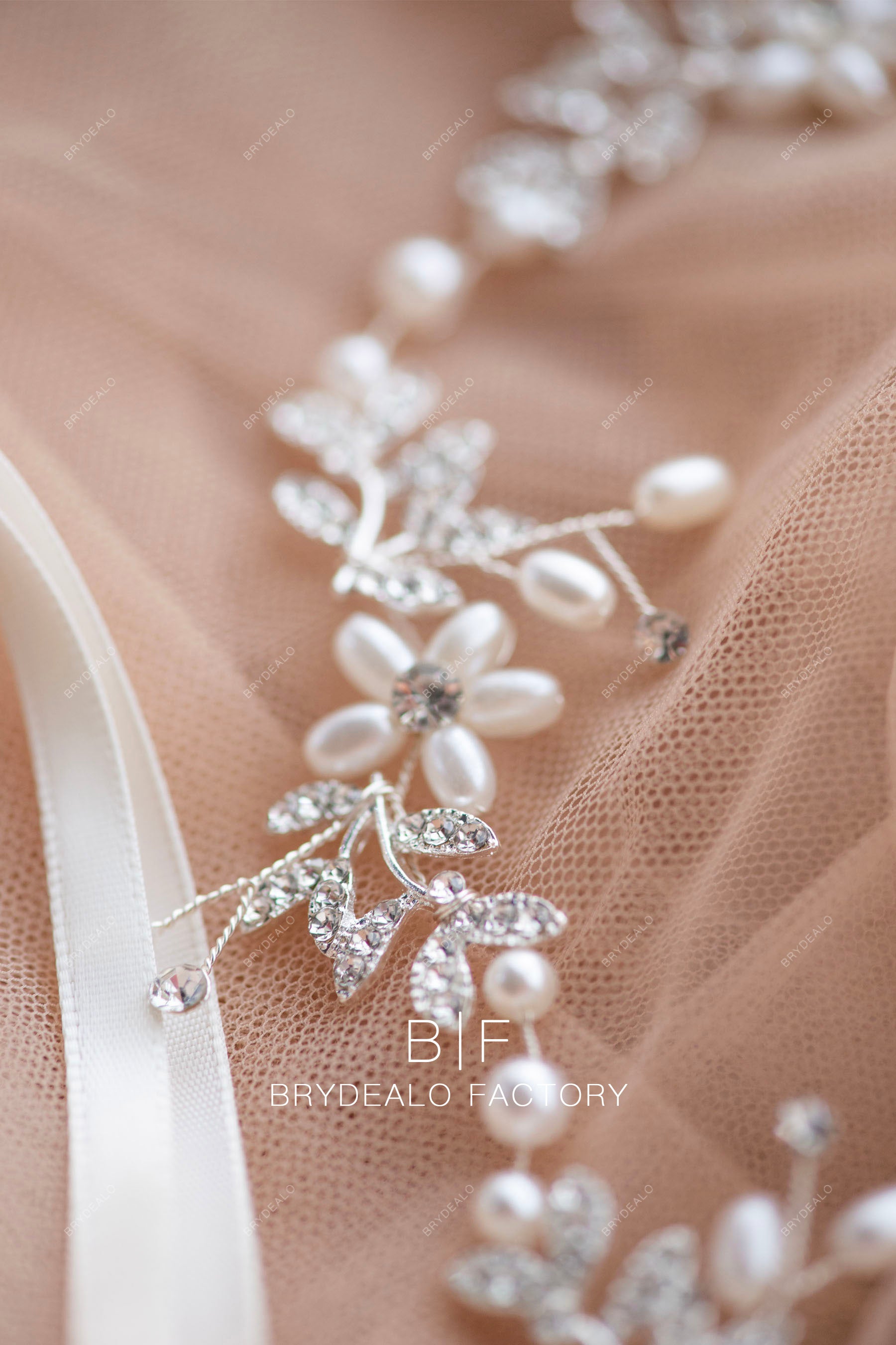 flower pearl bridal halo