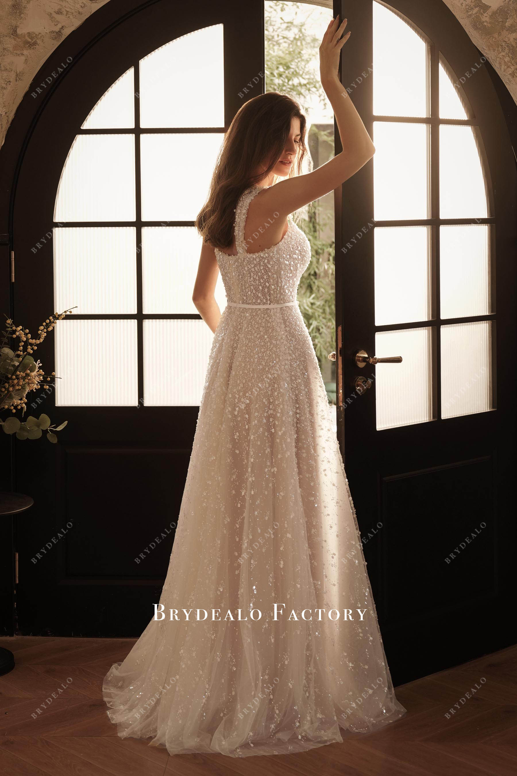 Glamour White Gradient Sequin Square Neck Wedding Dress