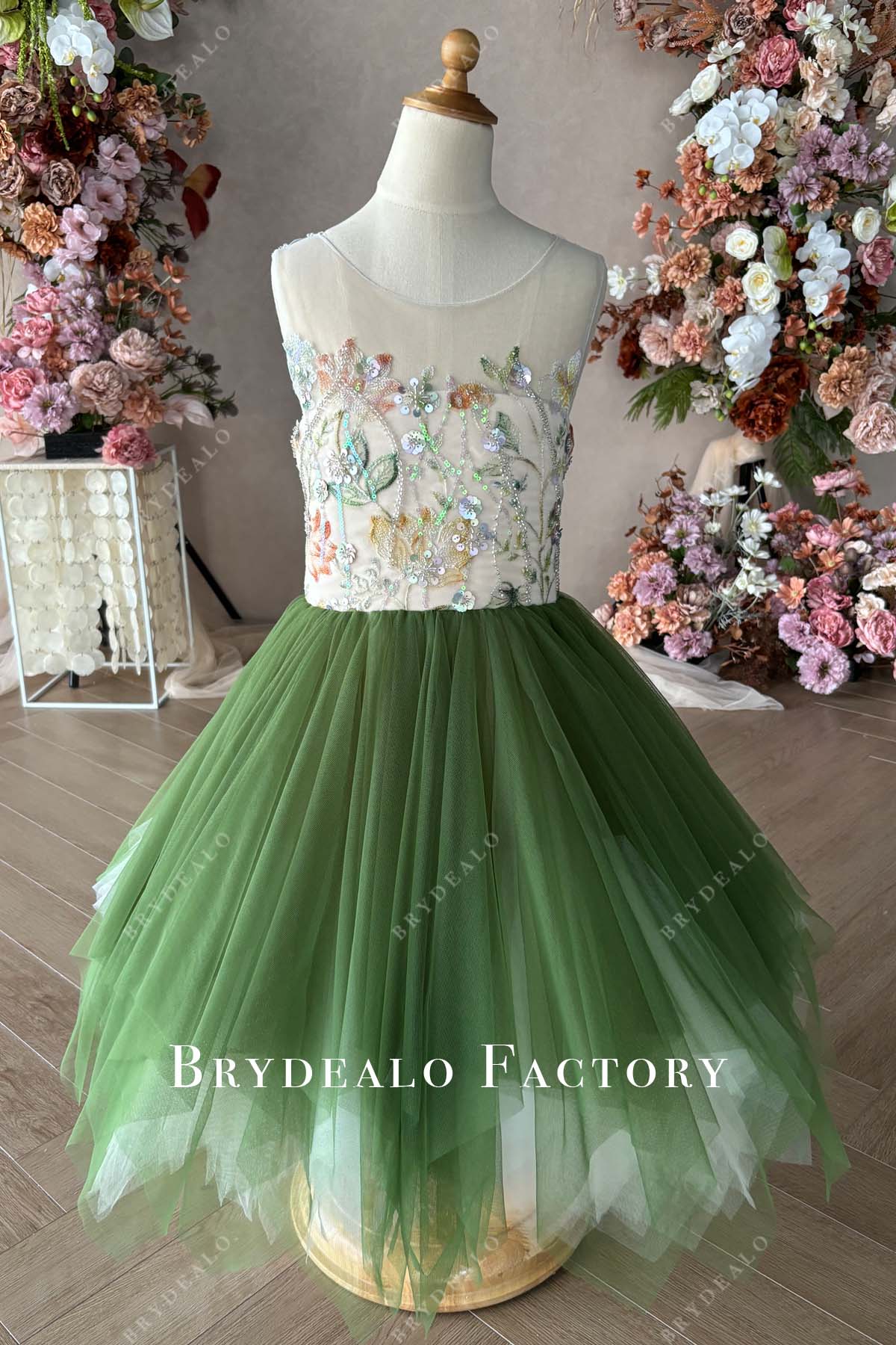 Private Label Custom Embroidery Sparkly Flower Girl Dress