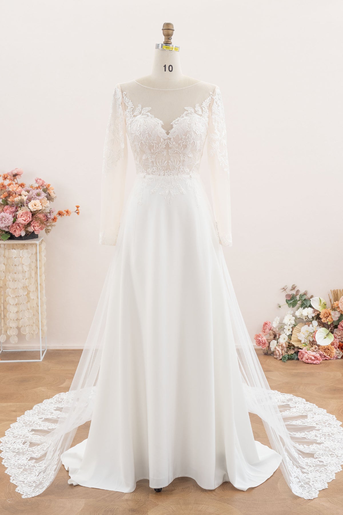 handmade delicate lace sleeve wedding dress