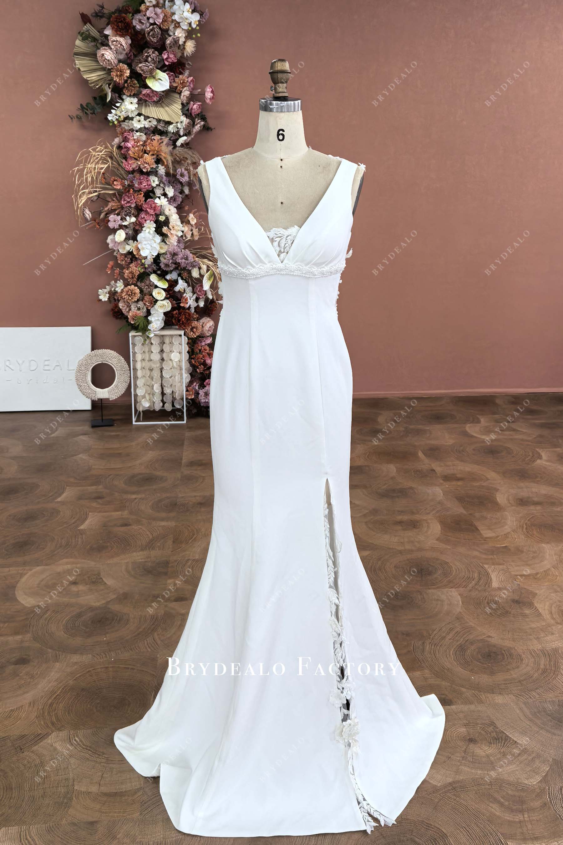 illusion lace cleavage V-neck mermaid wedding dress