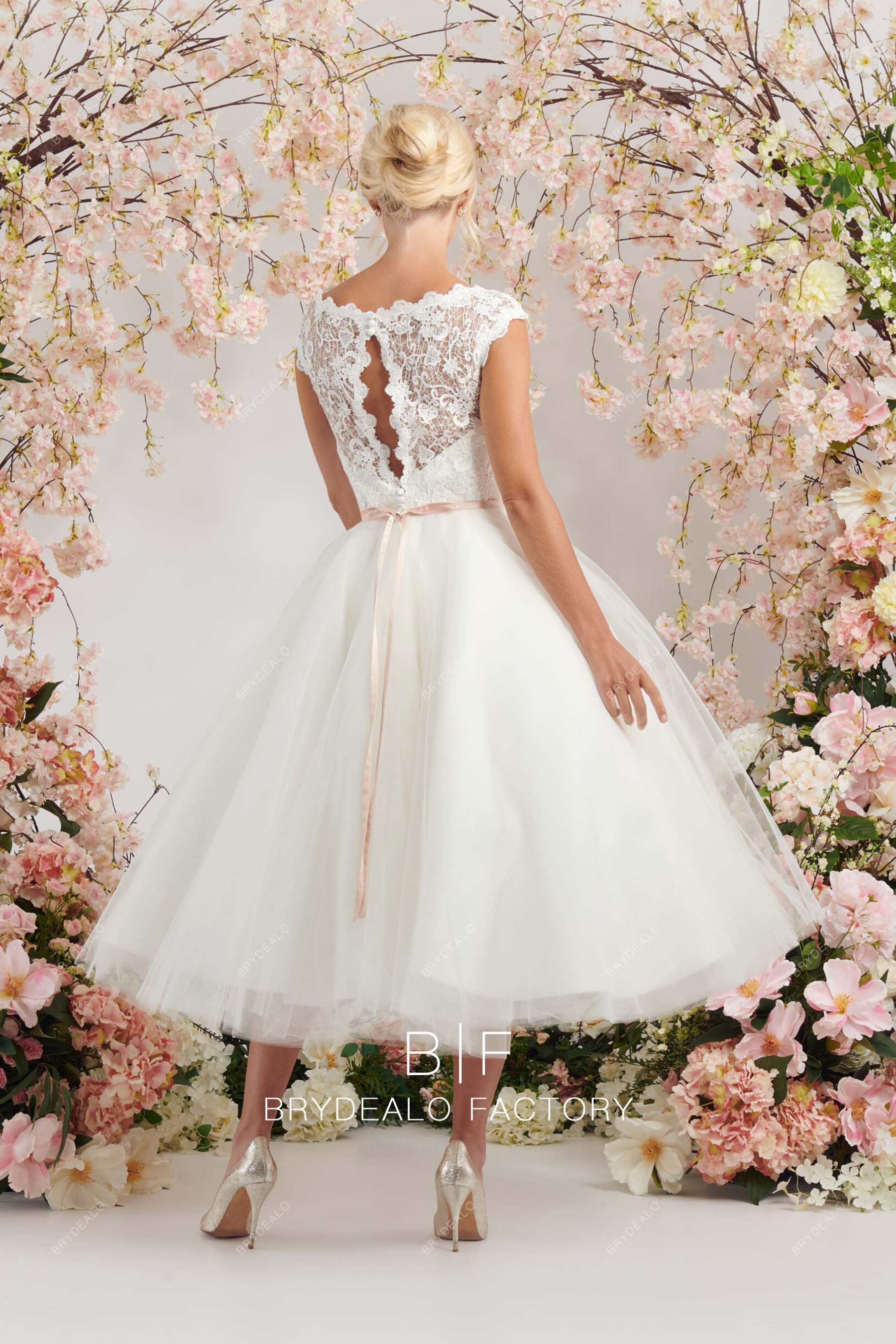 keyhole back lace tulle 1950s bridal dress