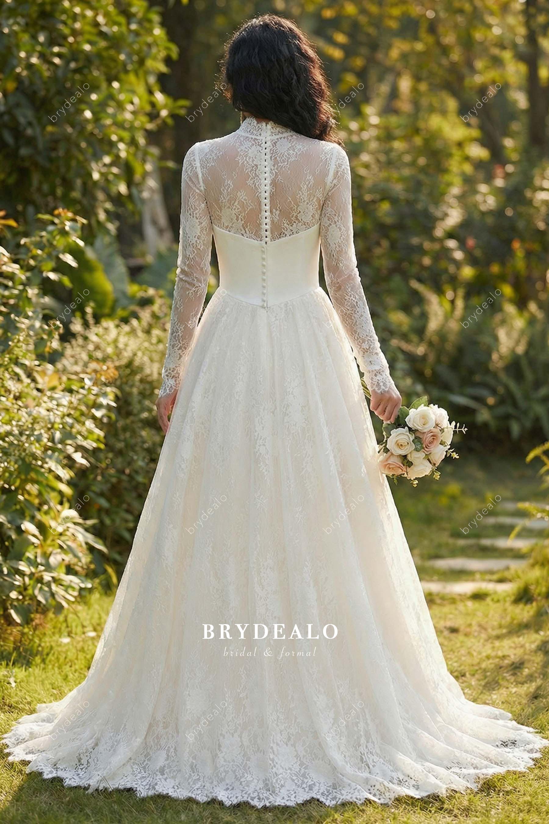 lace a line court train bridal dress