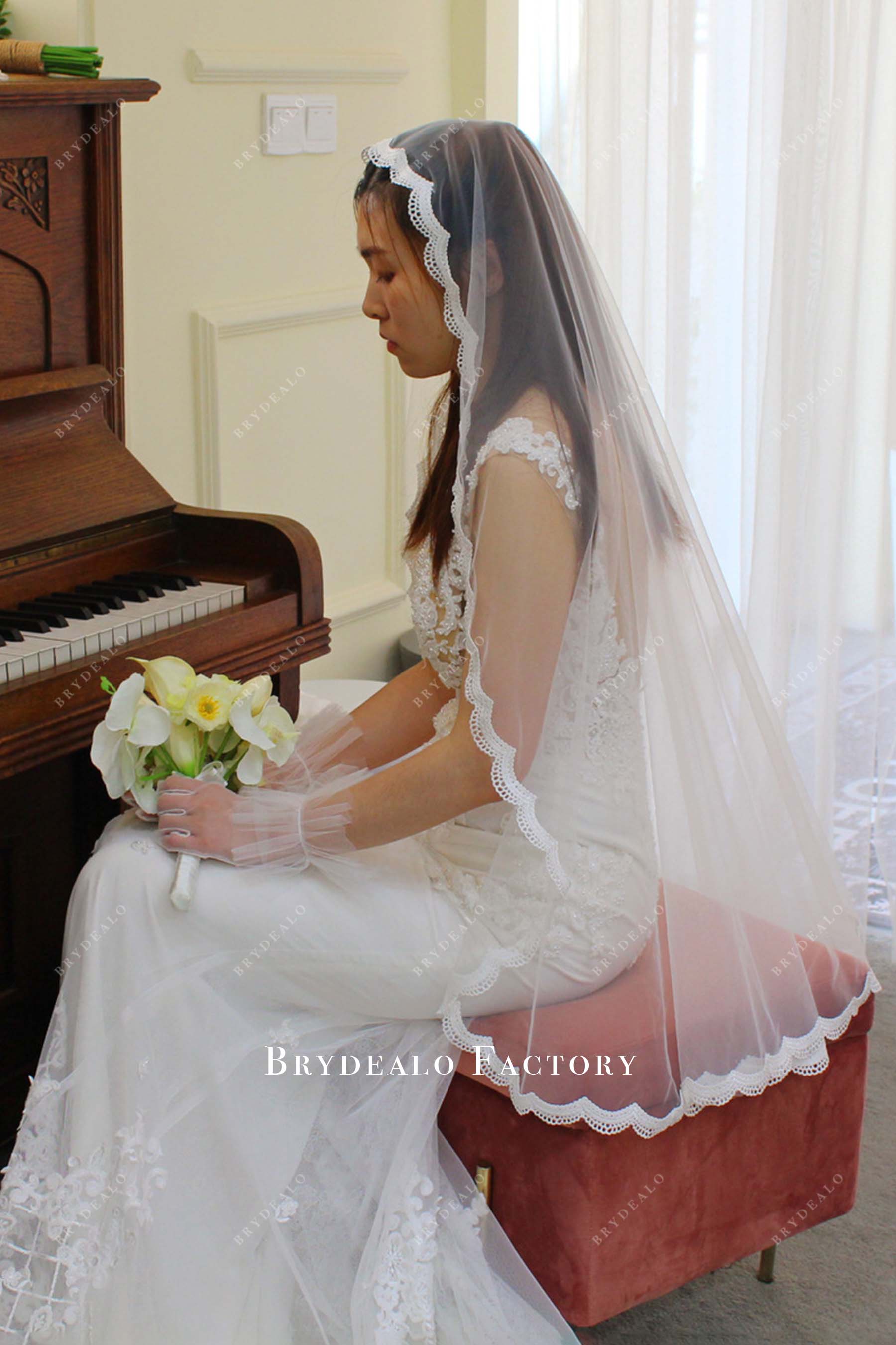 lace edge wedding veil