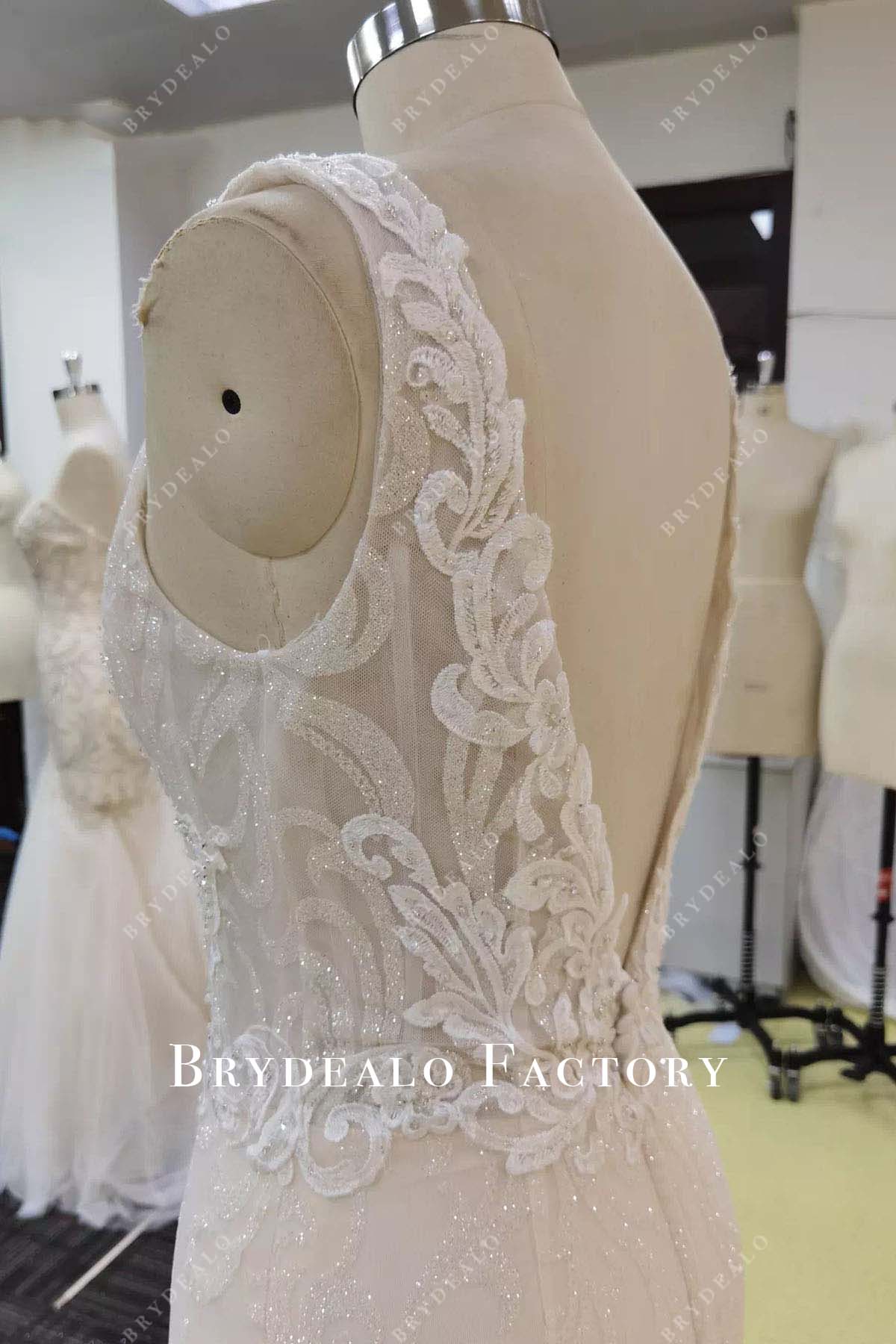 lace sleeveless wedding dress