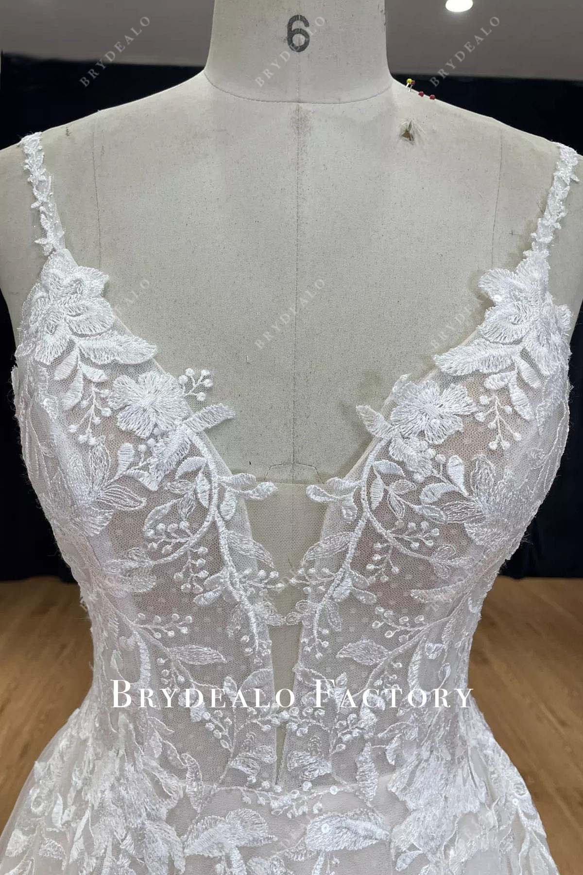 lace straps wedding dress