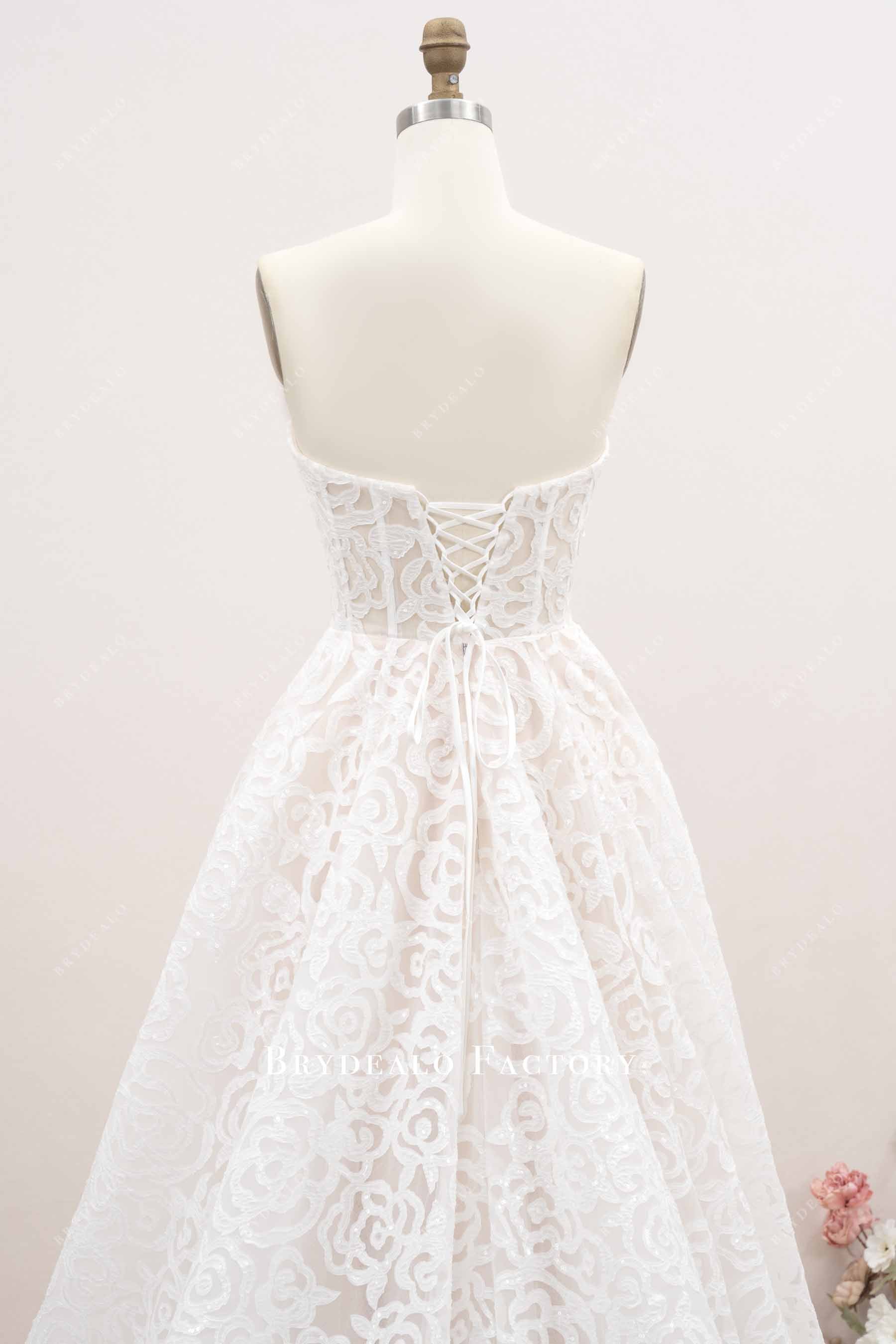 lace-up back lace wedding dress