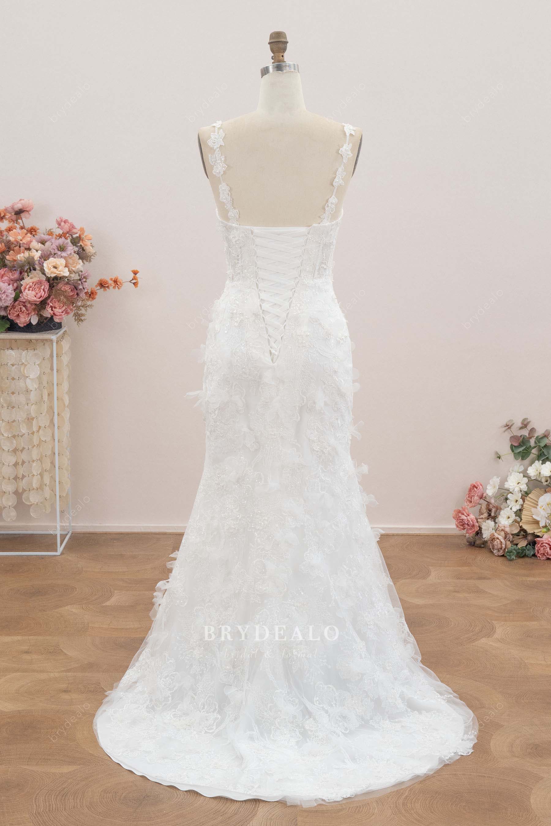 lace-up sweep train wedding dress