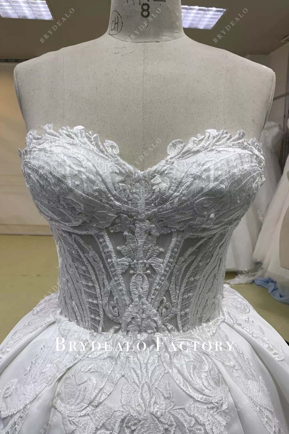 light ivory lace sweetheart neck wedding ballgown