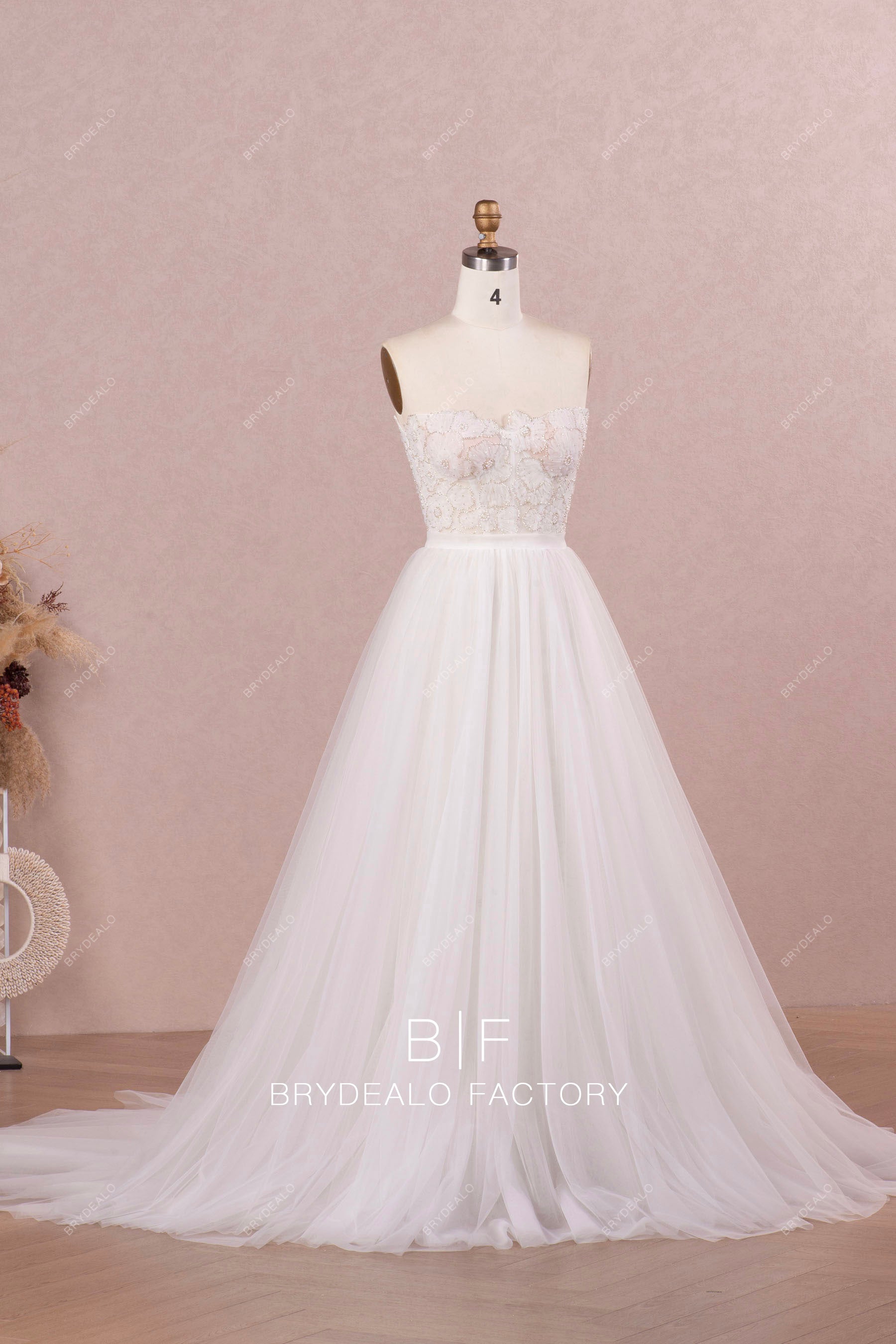 long lace tulle wedding dress