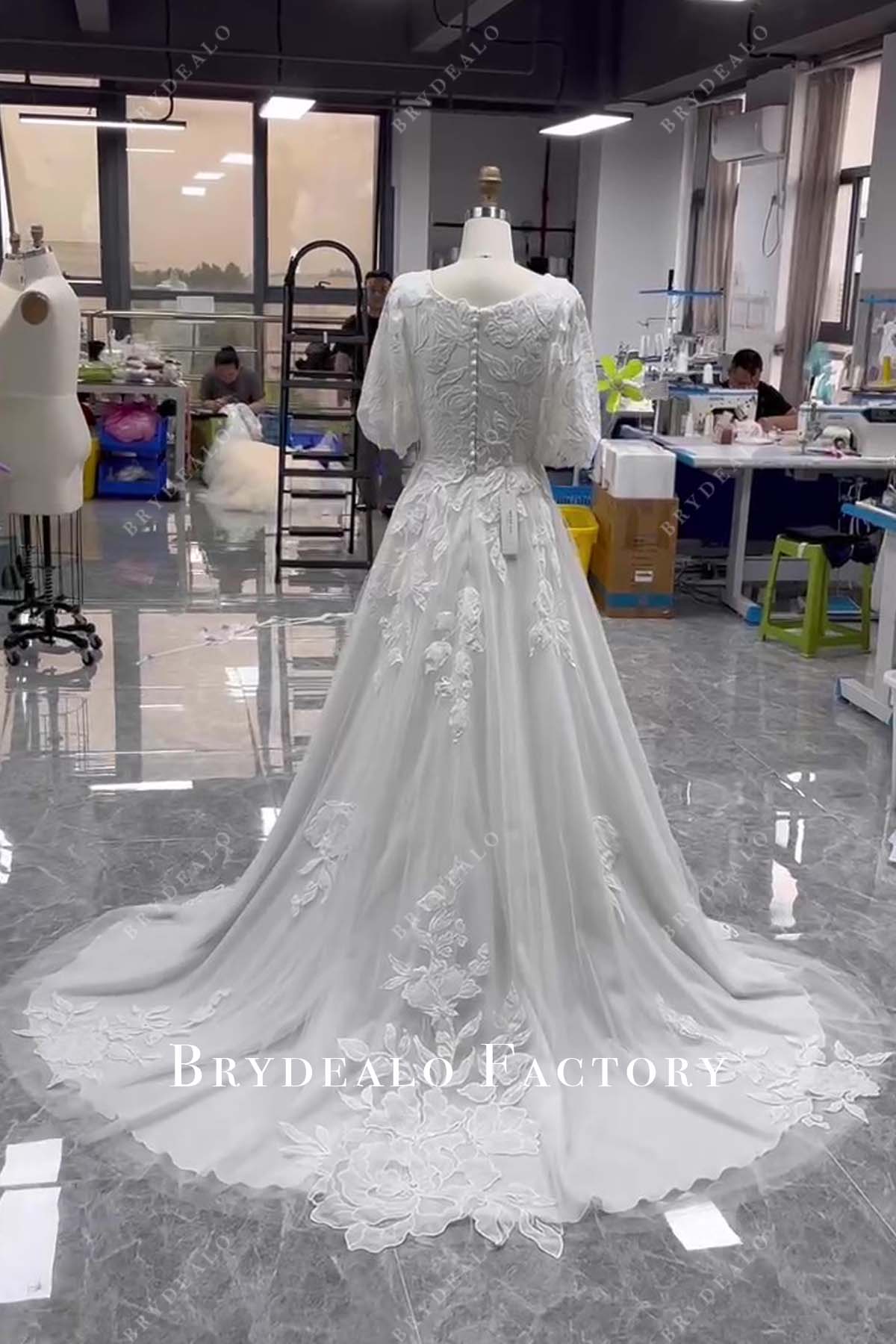 Private Label Custom Lace Higher Neck Wedding Dress