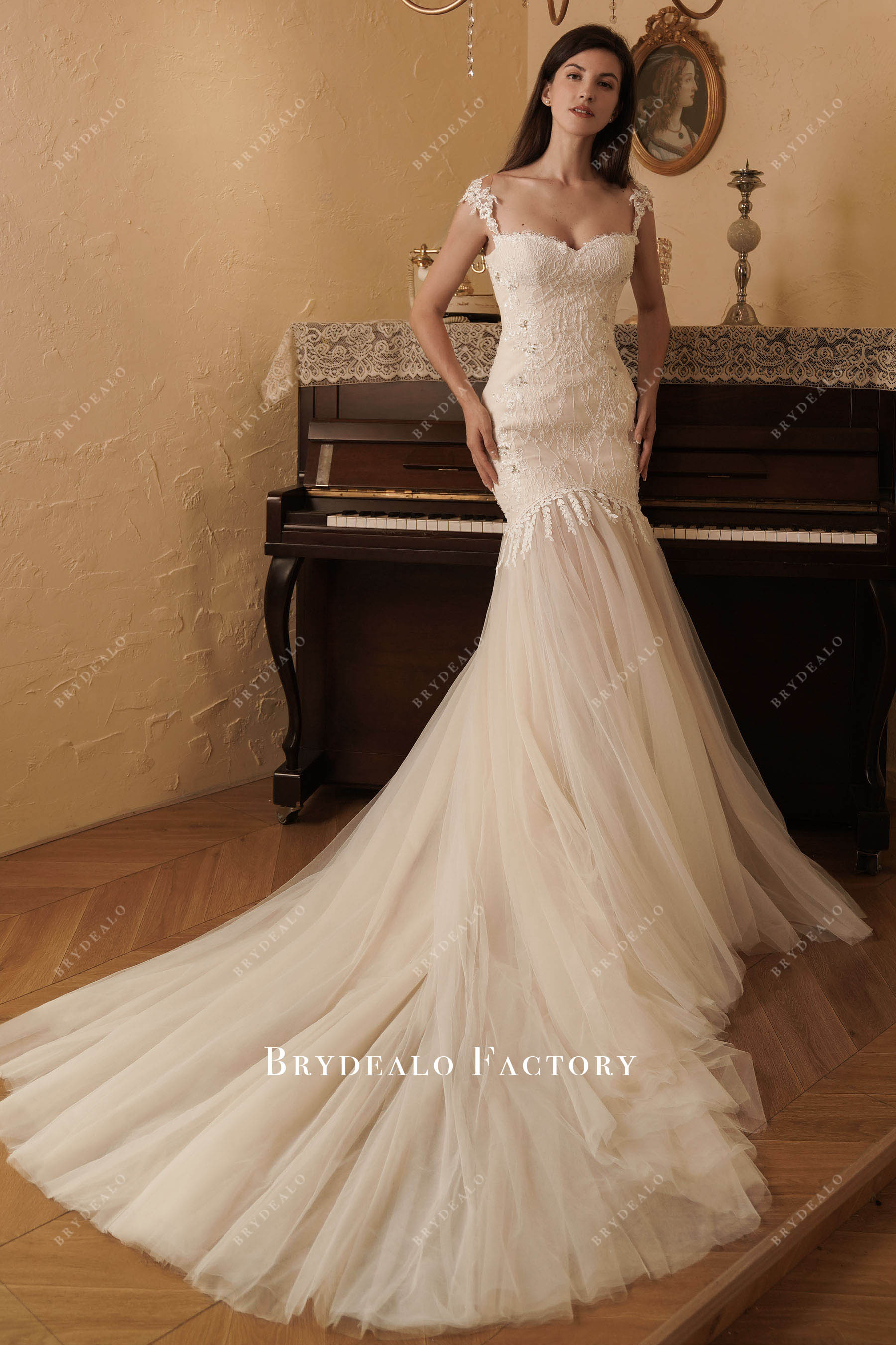 modern lace tulle wedding dress