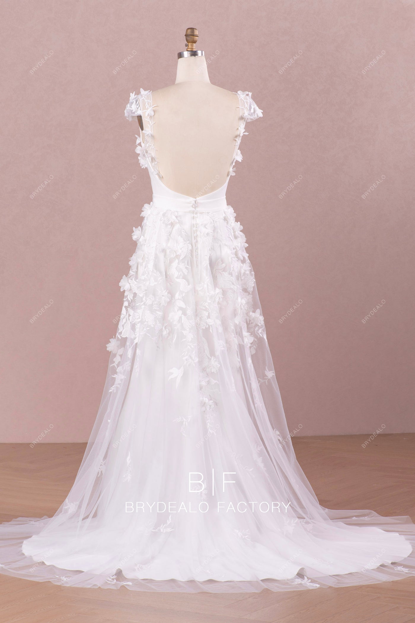 Trendy Detachable Overskirt Lace Mermaid Wedding Gown TWA236