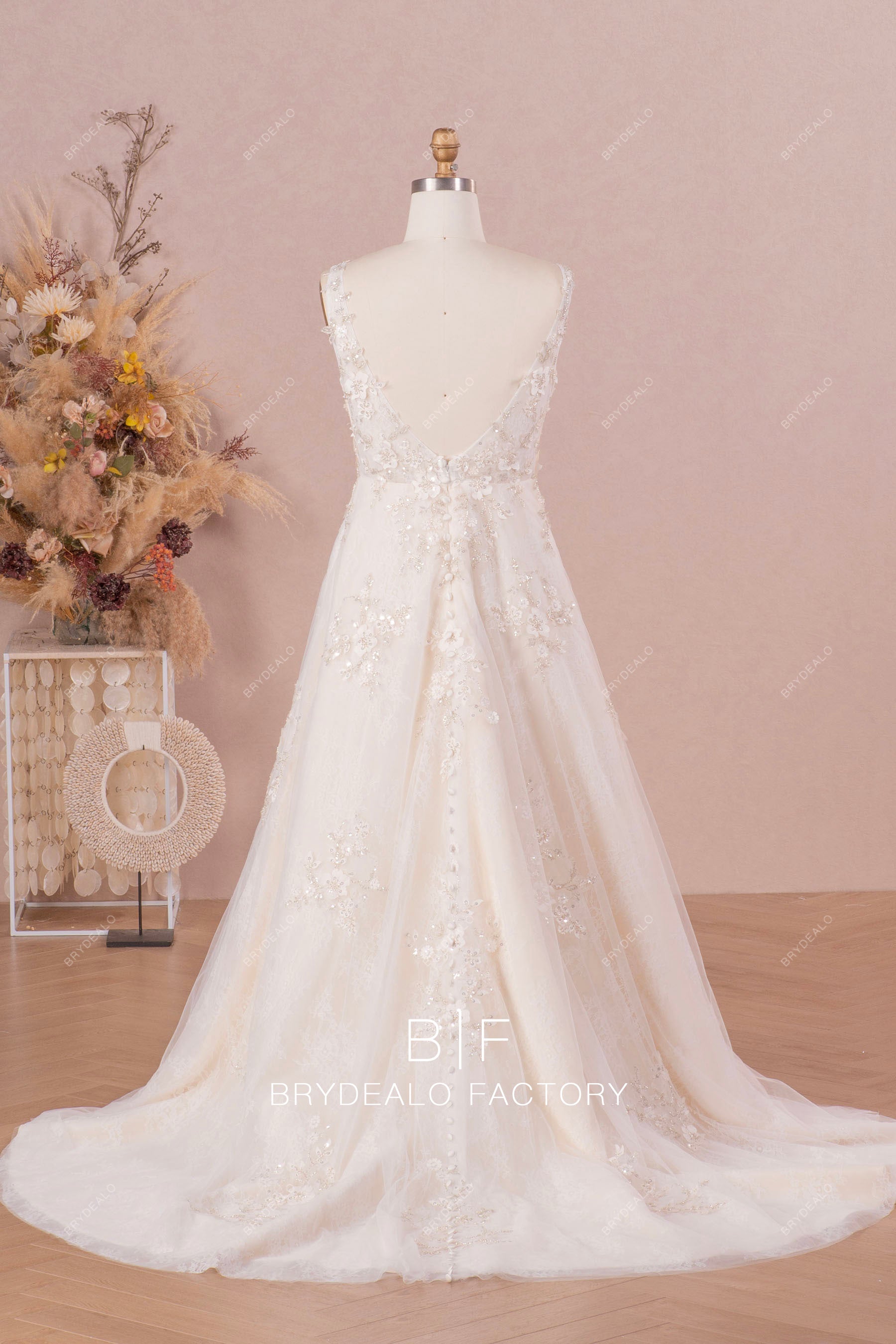 open V-back lace wedding dress